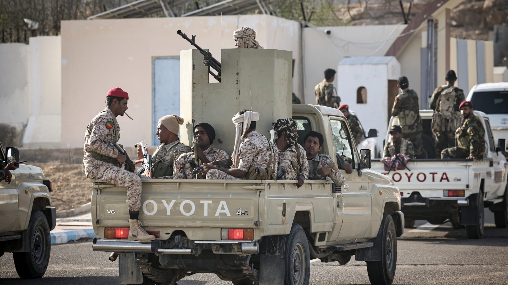 العليمي: التحضيرات جارية لانعقاد الحوار الجنوبي- الجنوبي برعاية السعودية