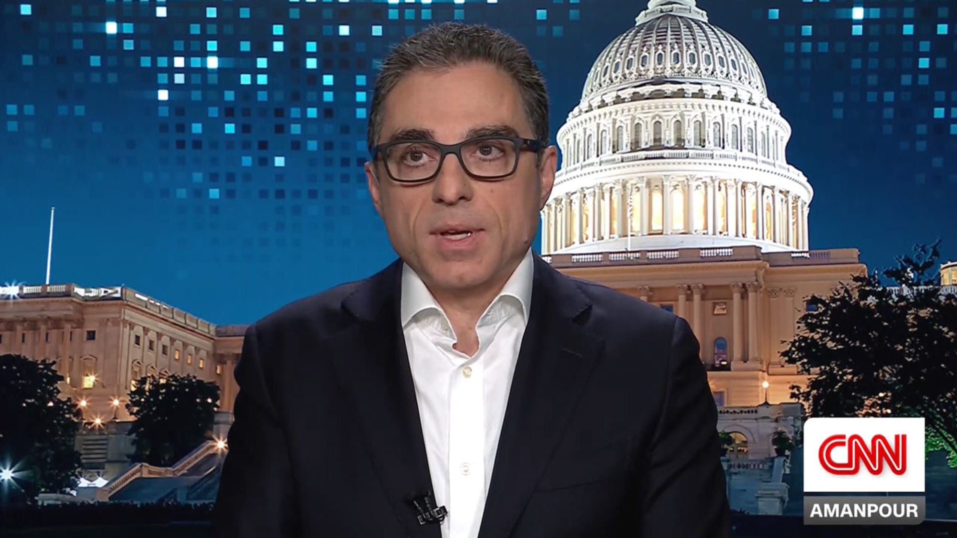 كيف شبّه سجين سياسي سابق النظام في إيران وماذا قال لـCNN عن مدى تمكّنه؟