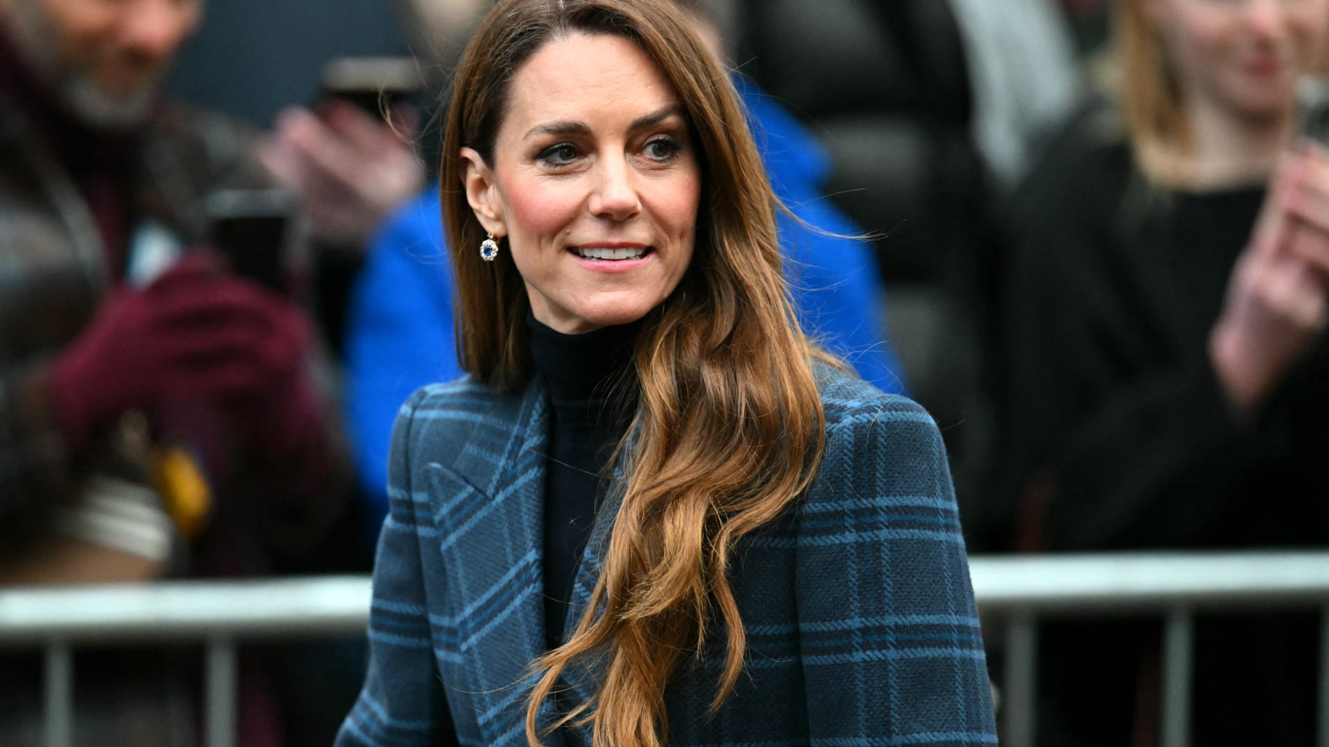 نقشة المربّعات.. من "عشائر" اسكتلندا إلى الأميرات ومشاهير هوليوود