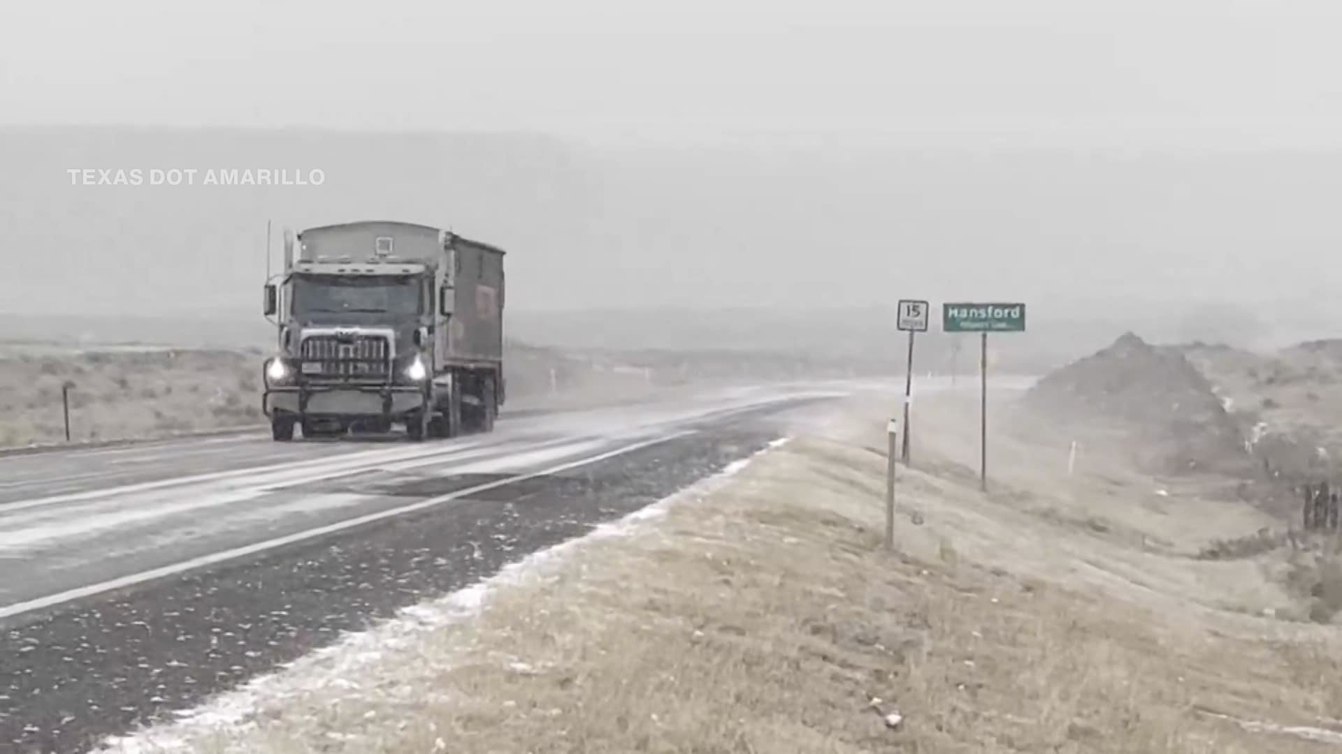 طرق خطرة ودرجات حرارة قياسية تضرب أمريكا.. دالاس تستعد لساعات شلل شتوي