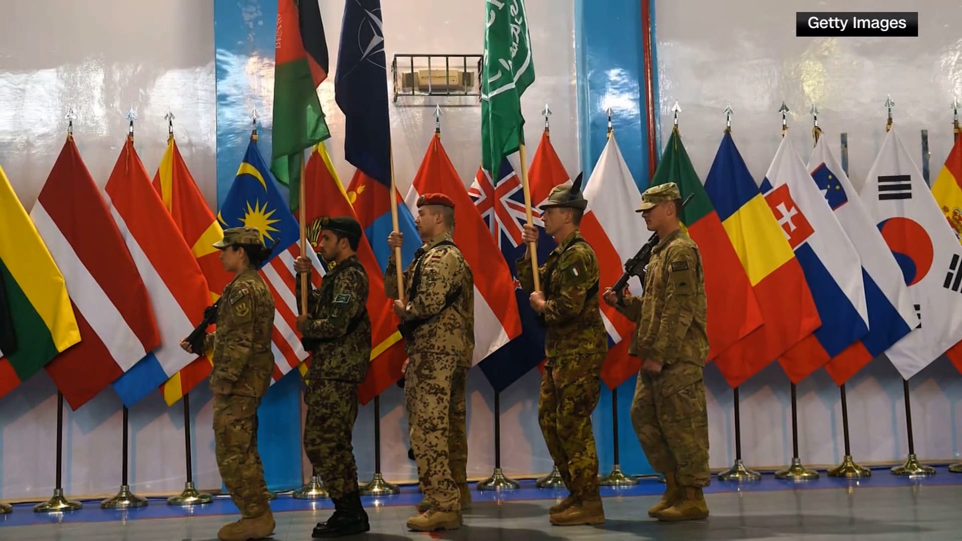 ردود فعل غاضبة بعدما قلل ترامب من تضحيات قوات الناتو بأفغانستان.. إليكم التفاصيل