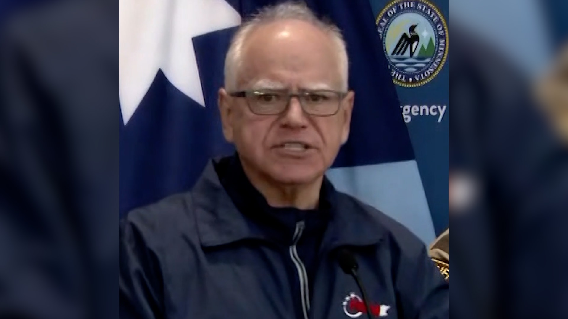 حاكم مينيسوتا يوجه دعوة لترامب حول ICE بعد مقتل رجل