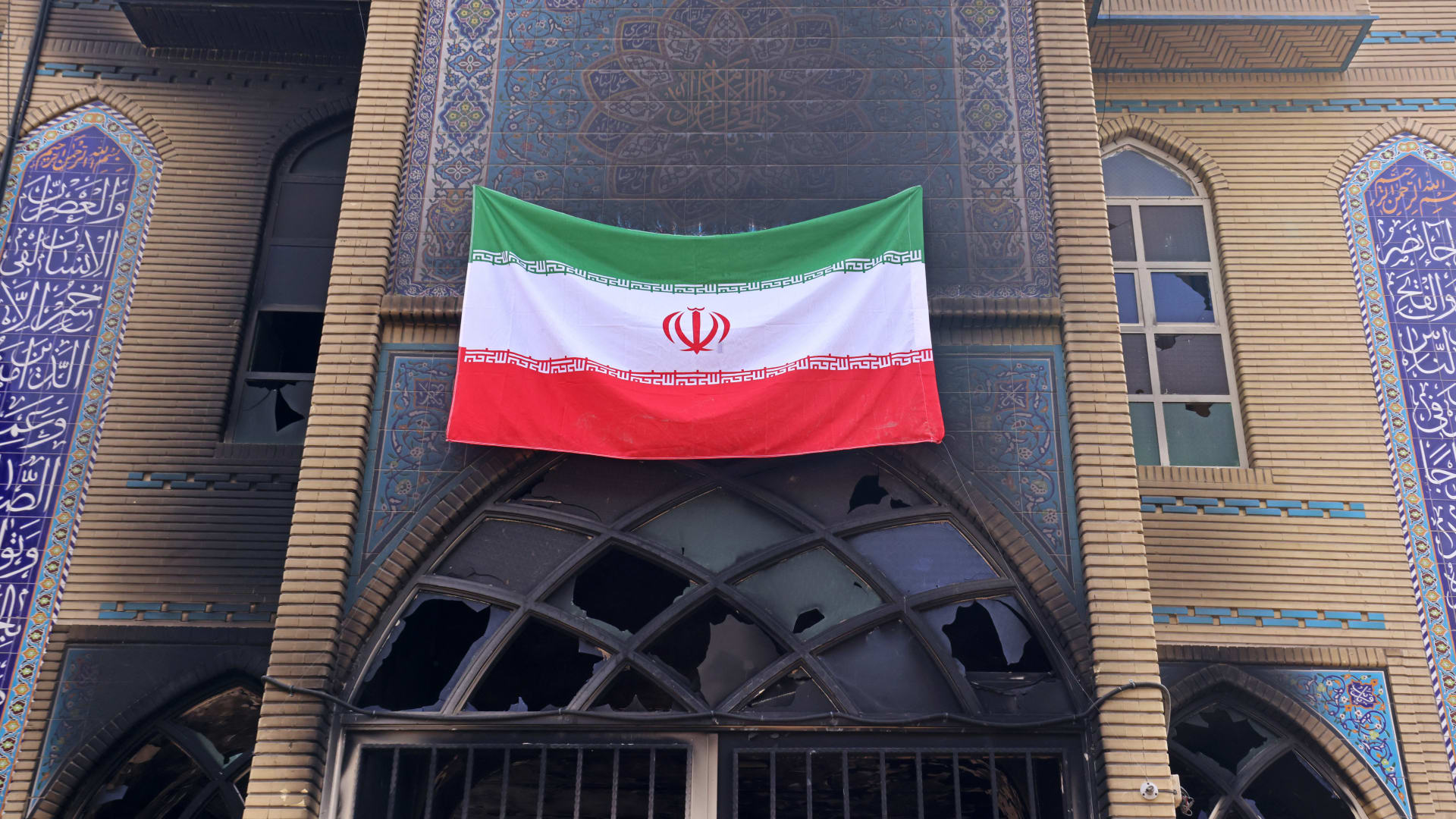 عبر التذكير بتجربتي العراق وأفغانستان.. إيران ترد على تهديد ترامب