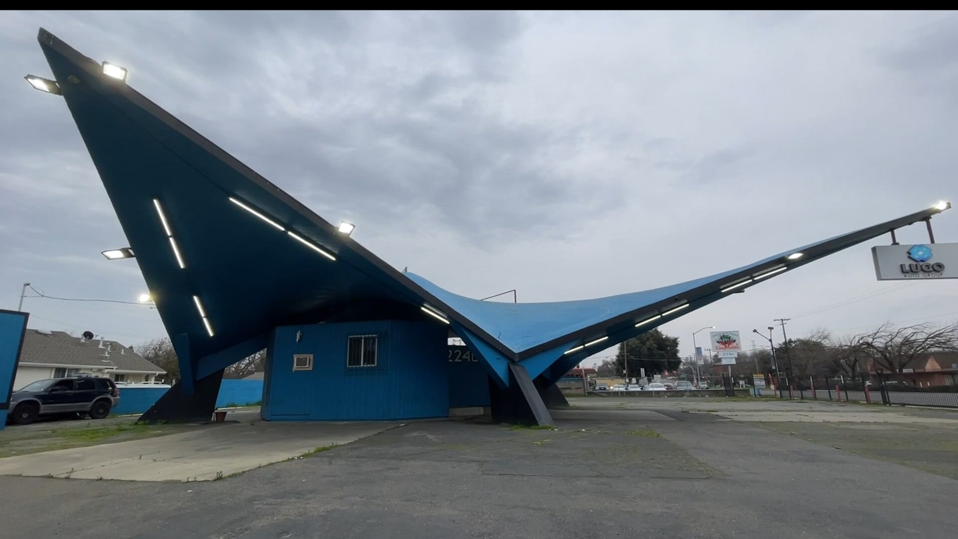 تصميمه فضائي وغريب.. سرّ تحوّل هذا المبنى إلى معلم بارز في أمريكا