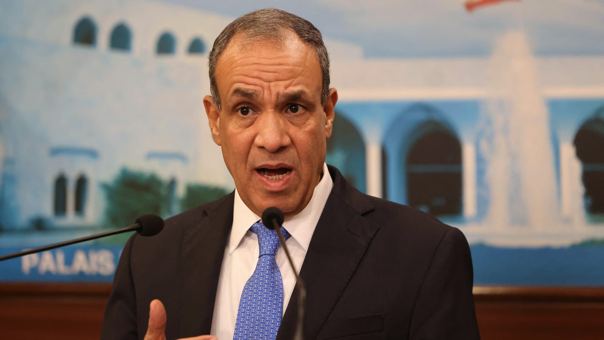 "بعد تحذير السيسي".. وزير خارجية مصر يجري اتصالات مكثفة بشأن أزمة إيران