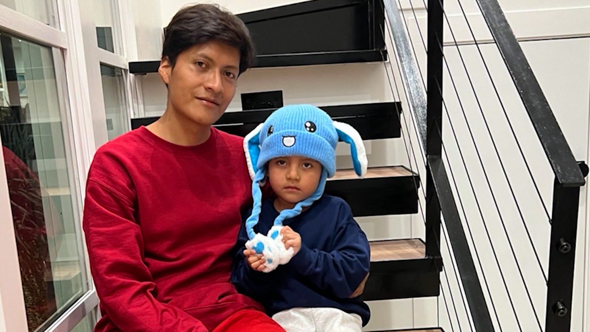 إطلاق سراح طفل إكوادوري ووالده بعد احتجازهما لأكثر من أسبوع بتكساس.. إليكم التفاصيل