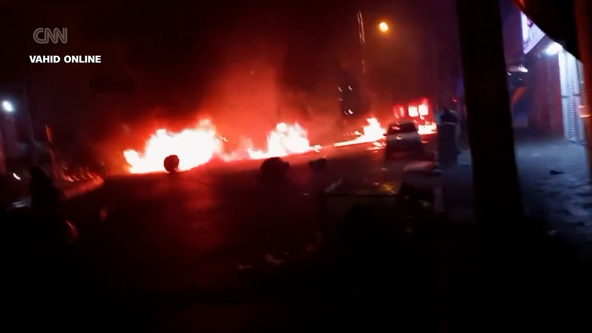 ليلة رعب بإيران.. أطباء تحت التهديد ومتظاهرون يُعالجون سرًا وسط حملة قمع وحشية