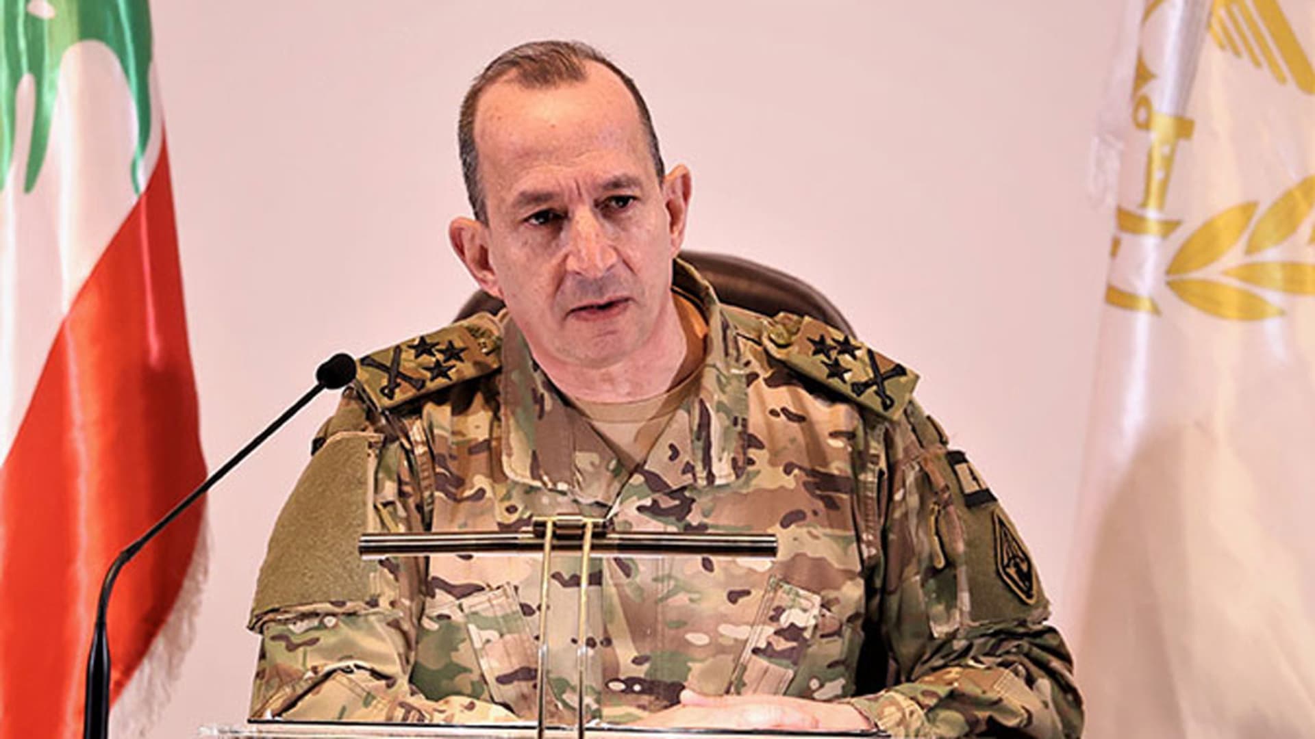 بسبب سؤال.. سيناتور أمريكي ينهي بصورة مفاجئة مقابلة مع قائد الجيش اللبناني رولودلف هيكل