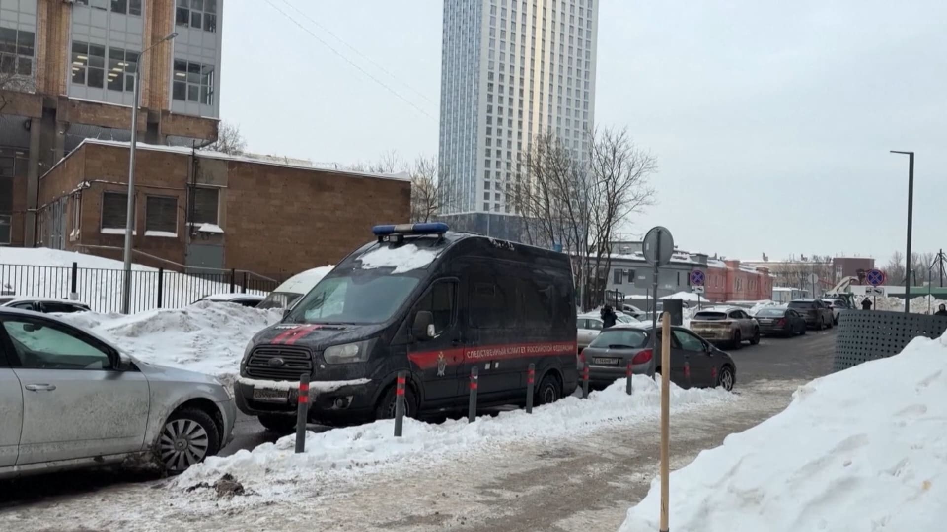 مشاهد من حادثة استهداف الجنرال الروسي البارز أليكسييف برصاصة في موسكو