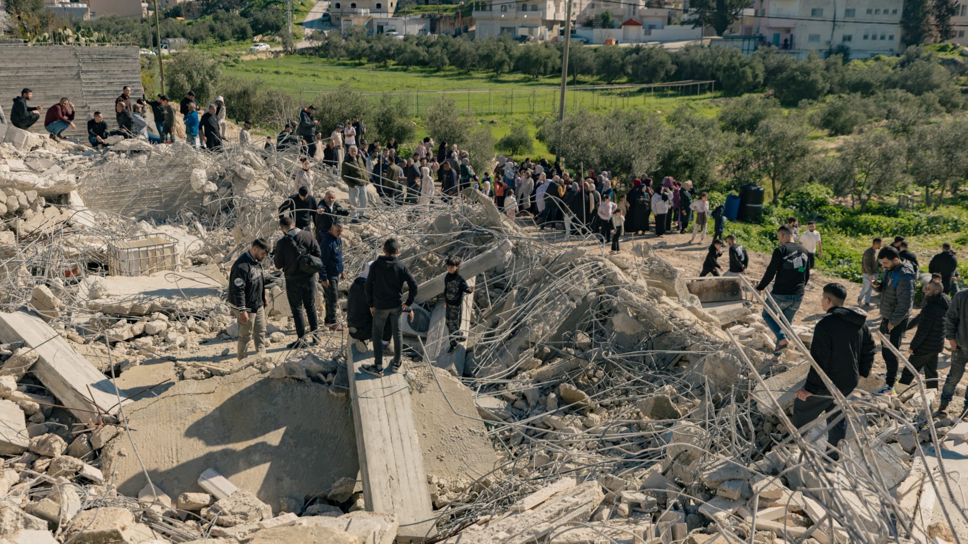 "باطلة ولاغية".. 8 دول عربية وإسلامية تدين إجراءات إسرائيل بالضفة الغربية