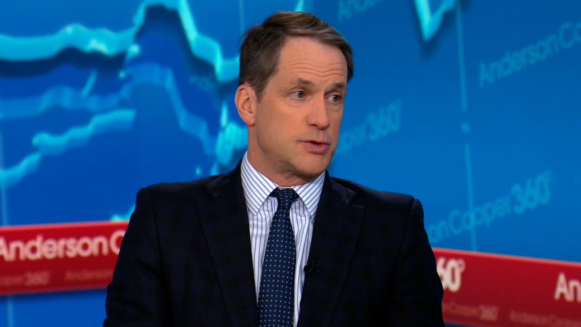 "لن يتغير نظام إيران بمجرد تدخل جوي".. شاهد ما قاله نائب أمريكي مع تعزيز الجيش الأمريكي أصوله بالشرق الأوسط