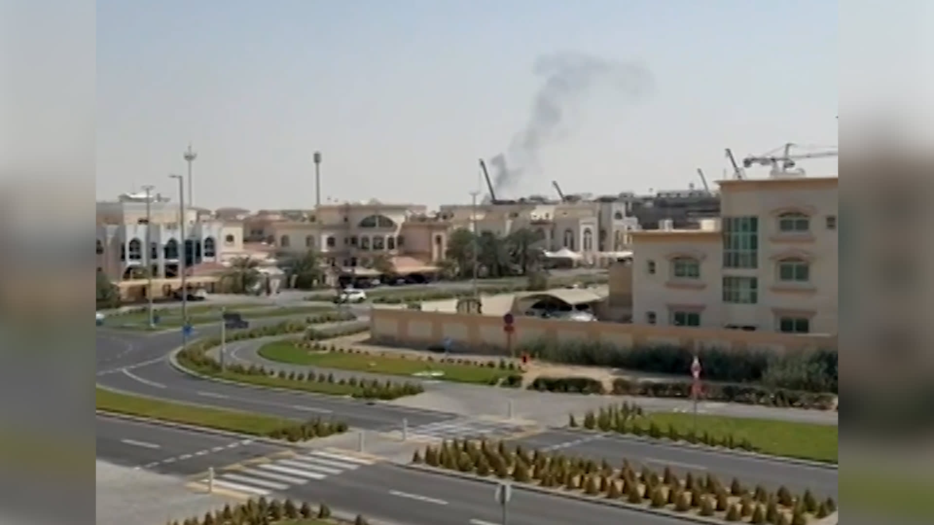 "هجوم غير مسبوق".. إيران تشن ضربات صاروخية على الإمارات