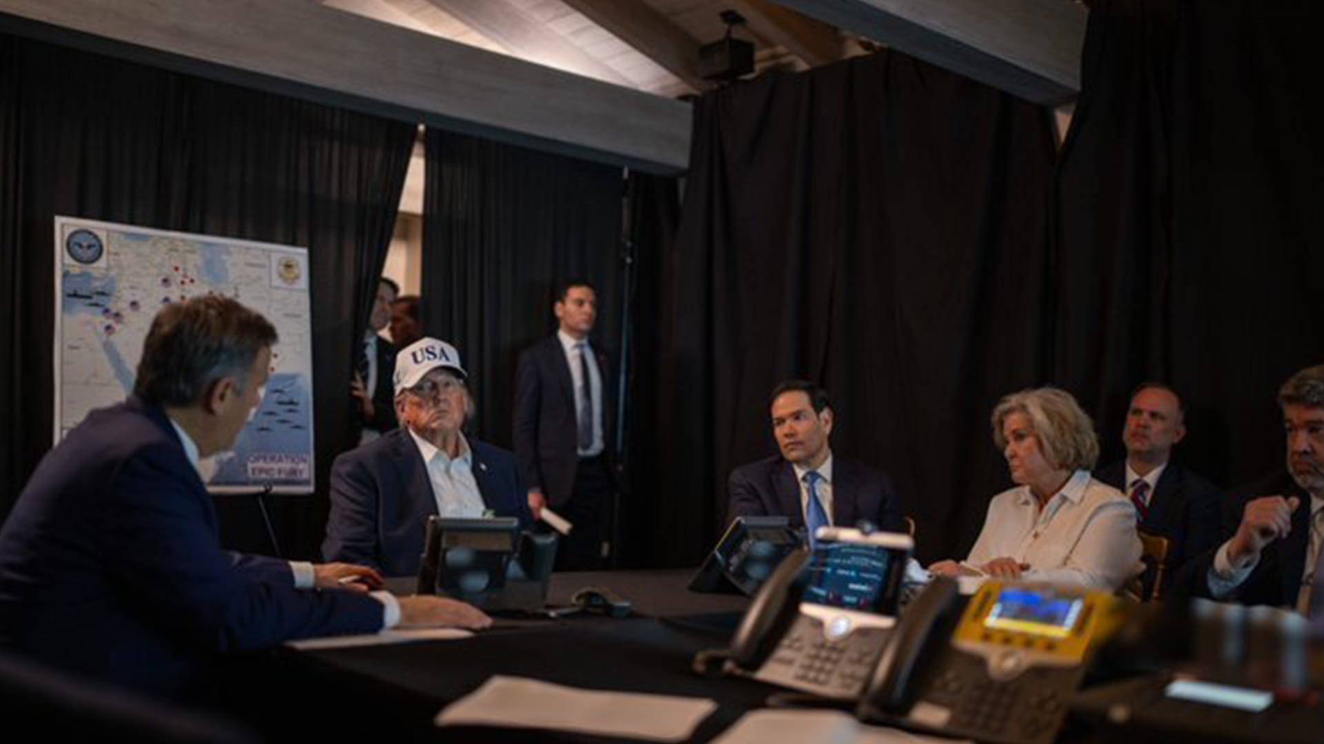 مصادر تكشف لـCNN كواليس عمل الاستخبارات على رصد خامنئي والاستعداد للضربة