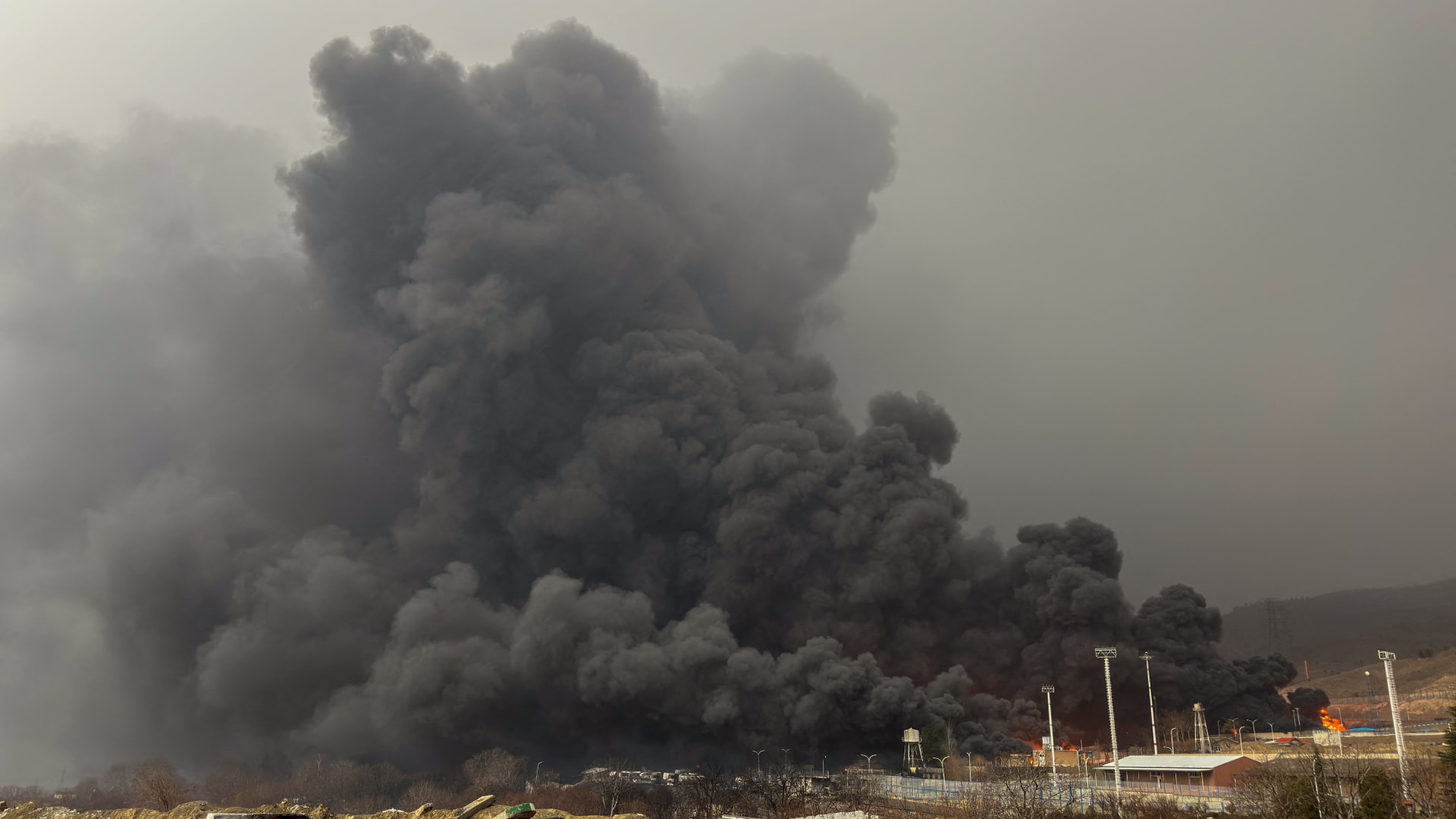 إيران تهدد بمصادرة أموال مواطنيها في الخارج "إن دعموا العدو"