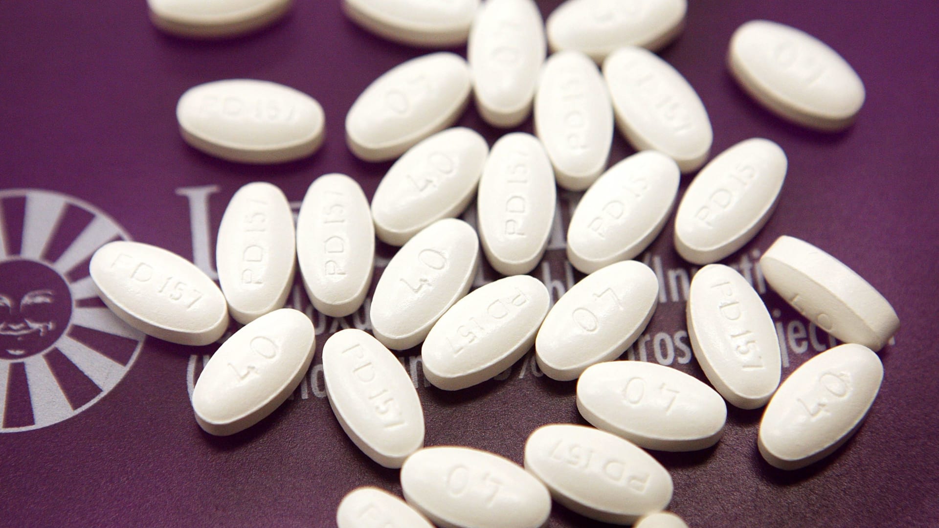 توصيات طبية جديدة: علاج الكوليسترول ابتداءً من سن الثلاثين