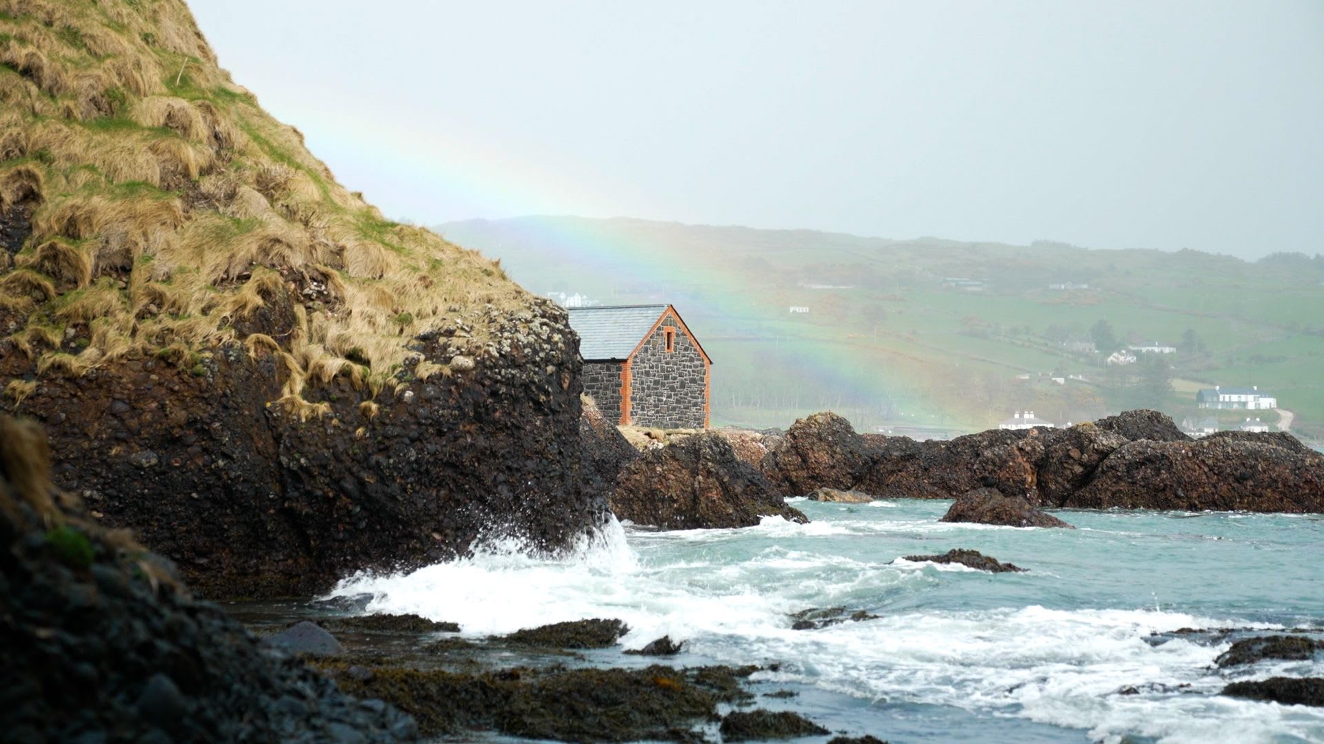 مسلسل "صراع العروش".. كيف صنعت 15 ثانية على الشاشة معلمًا سياحيًا عالميًا في أيرلندا الشمالية؟