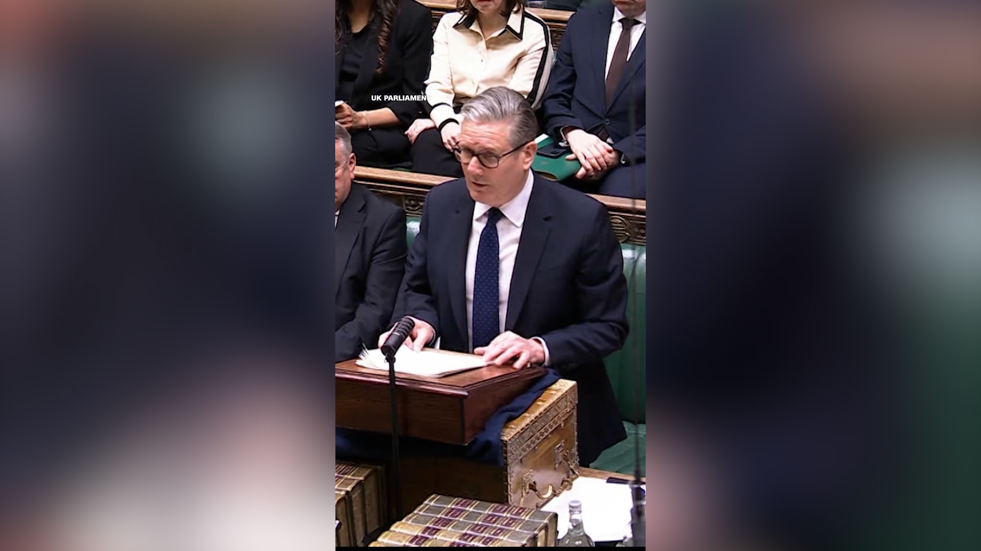 ستارمر يقر بخطأ تعيين سفير سابق بعد كشف علاقته بإبستين