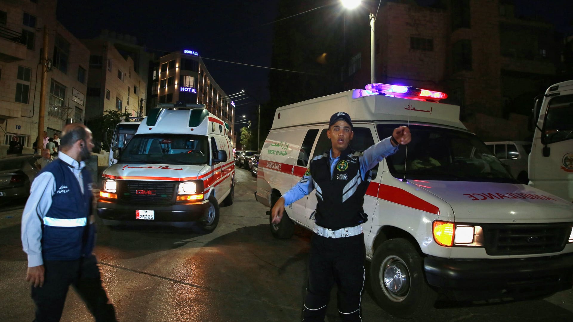 جريمة قتل أب لأطفاله الثلاثة طعنا بالسكين تروّع الأردنيين