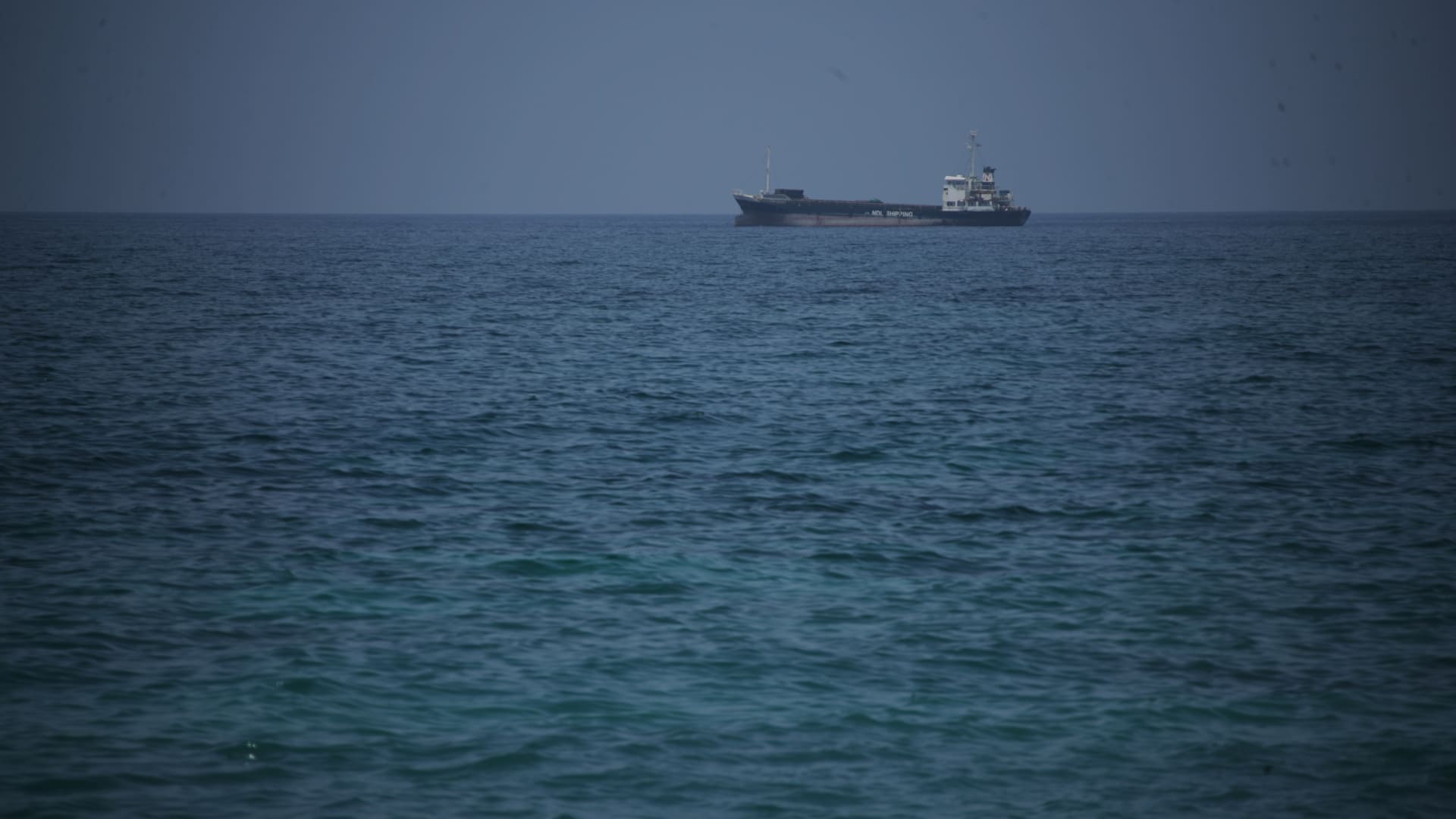 الجيش الأمريكي يكشف عن عدد سفن إيران التي منعها من الإبحار