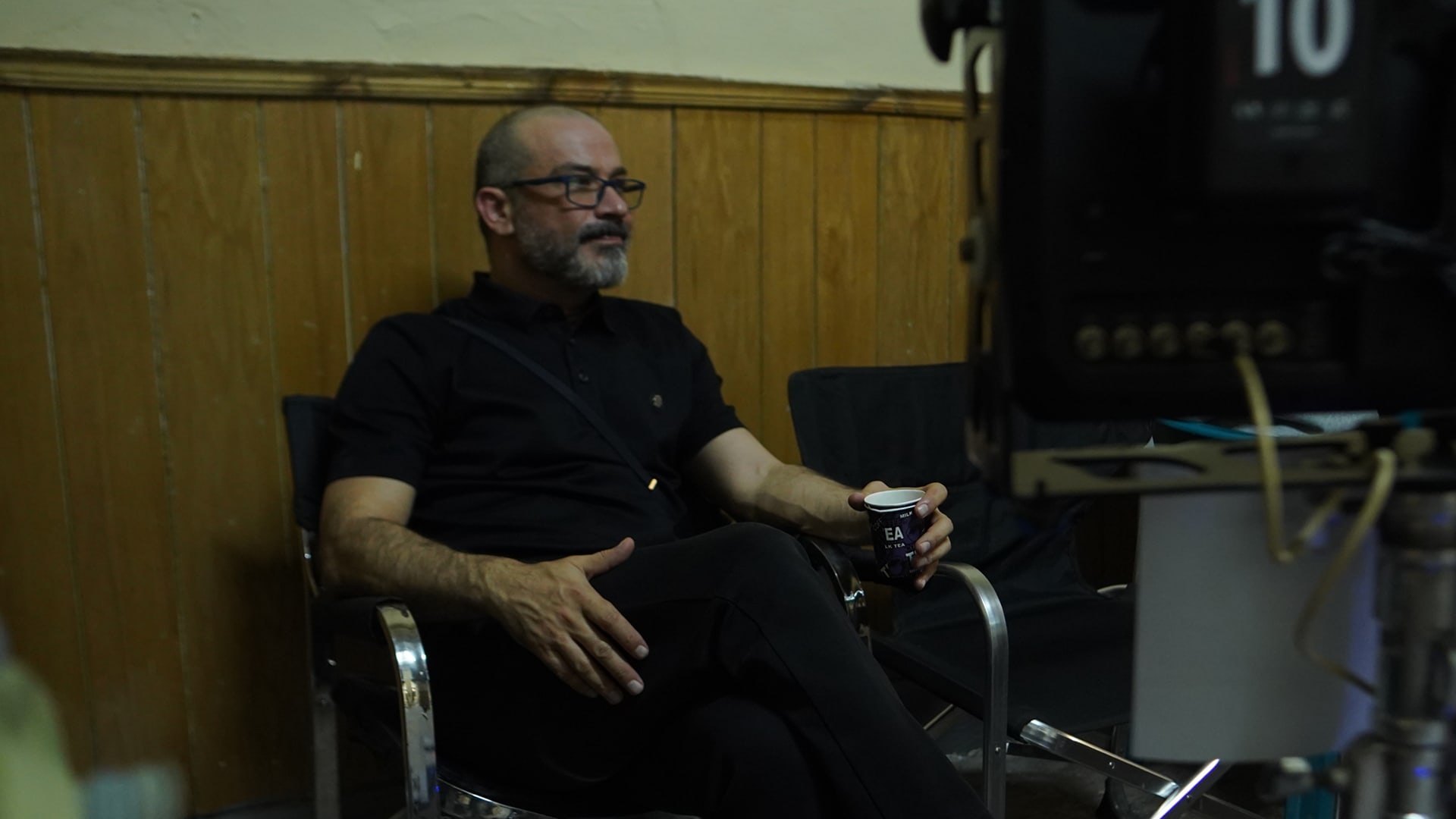 من الكواليس إلى الشاشة.. كيف يعيد محمد مشيش صياغة دور المُنتِج في الدراما العربية؟