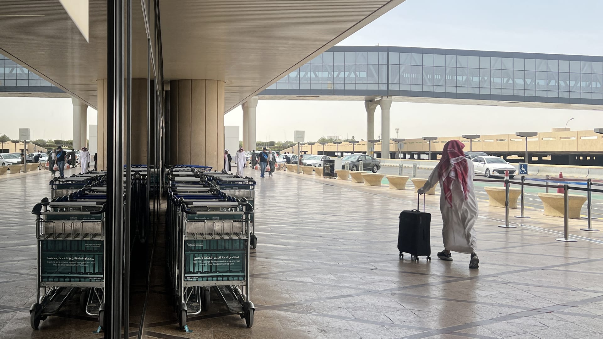 بدء سريان الإعفاء من تأشيرات الزيارة لمواطني السعودية وروسيا