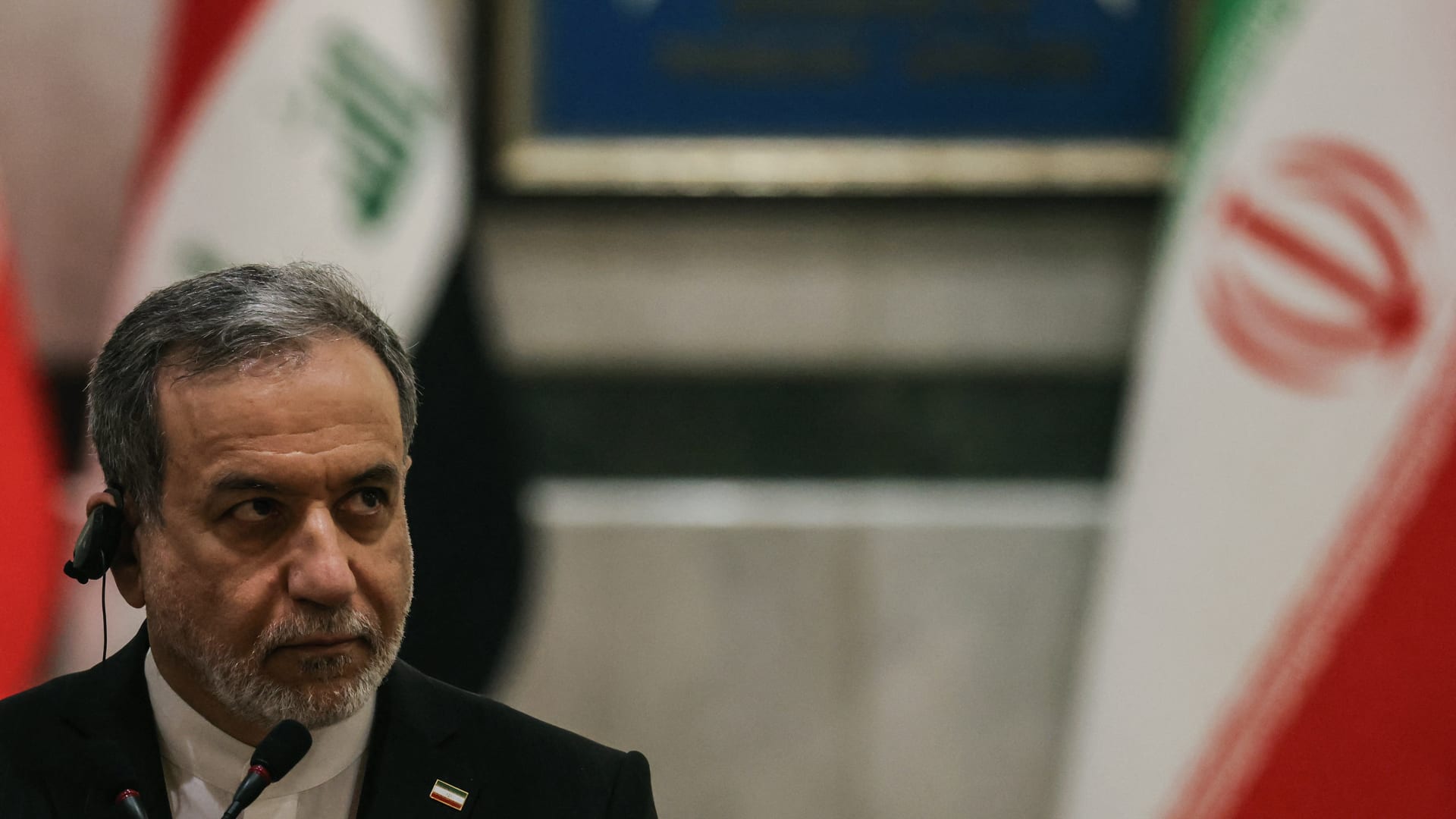 "إدارتنا حصرية".. إيران تتمسك بمضيق هرمز وتحذّر من "ترتيبات موازية"