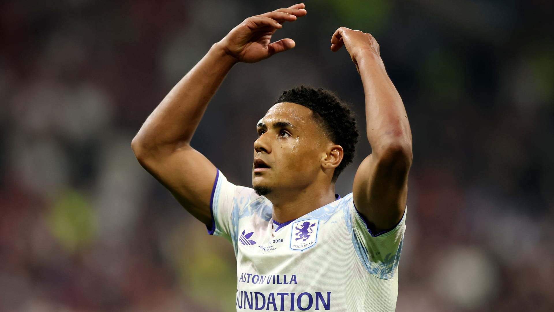 أولي واتكينز ينضم إلى الهلال.. إليك مدة العقد ورقم قميصه