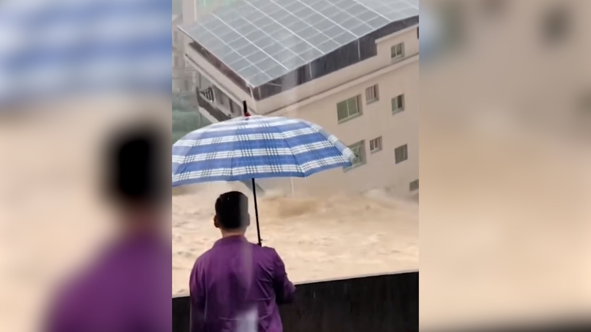 هدمت مبانٍ وجرفت سيارات.. العاصفة الاستوائية "سوديل" تضرب الصين