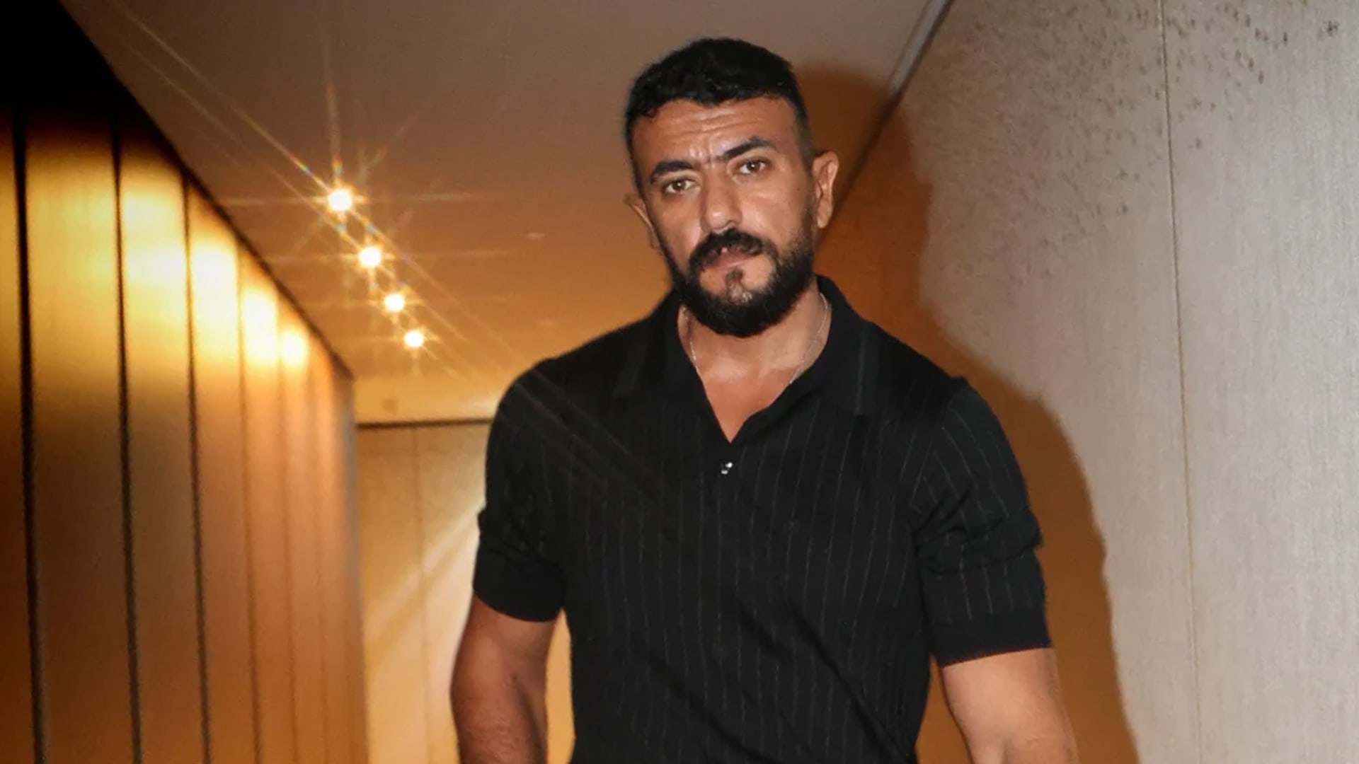 أحمد العوضي معتذرًا: "أدين لياسمين عبد العزيز بالكثير"