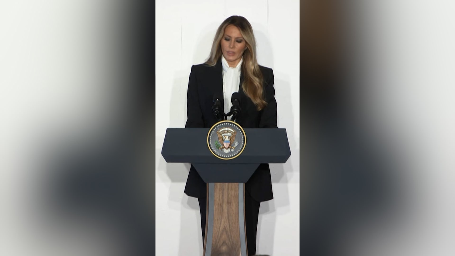 رغم حظر ترامب.. ميلانيا تفتح الباب أمام CNN وPolitico لحضور فعاليتها