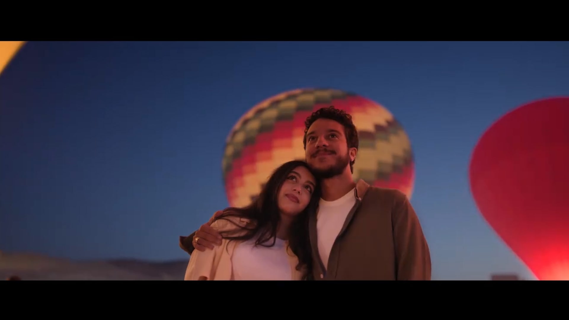 "قصة حب غير متوقعة".. فيلم "ولا كان عالبال" يصل إلى صالات السينما في مصر
