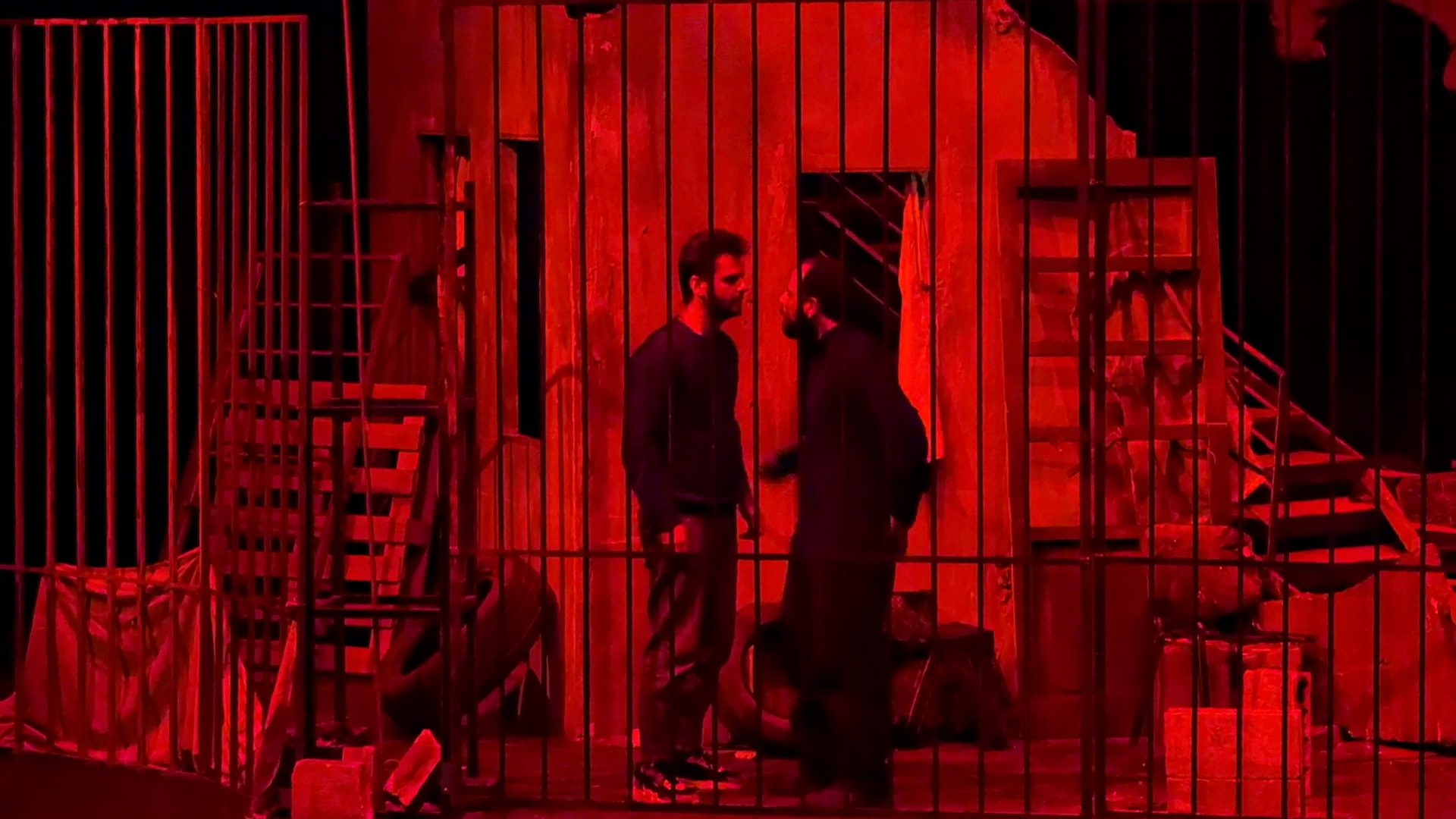 عن احتمالات النجاة التي لا نراها.. مسرحية "فيلم هندي" في دمشق