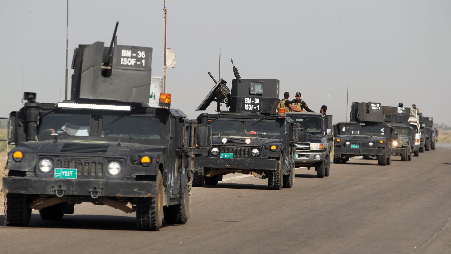 بالصور: زخم معركة "تحرير الفلوجة".. ووزير الدفاع العراقي يشيد بـ"الانهيار التام لعصابات داعش"