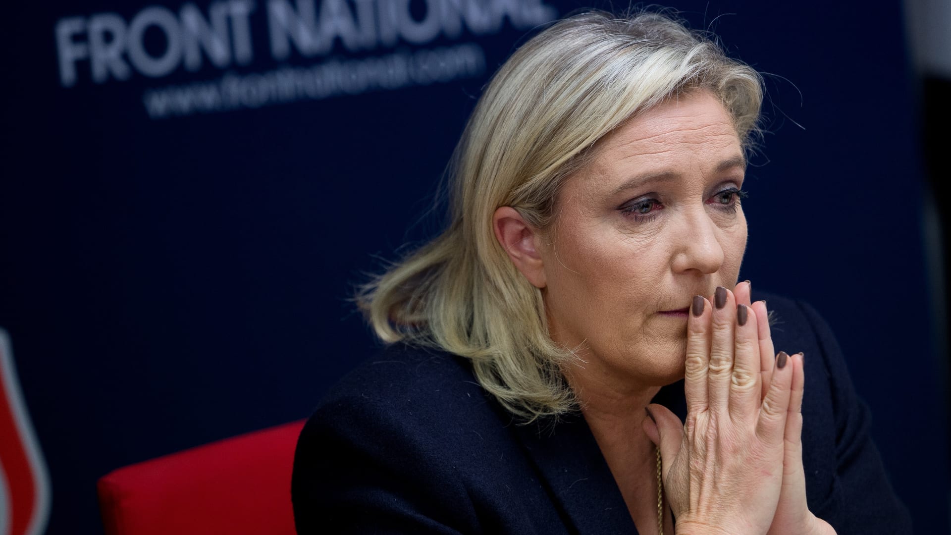 مرشحة الرئاسة الفرنسية مارين لوبان تفقد الحصانة لنشرها صوراً عنيفة لداعش على تويتر