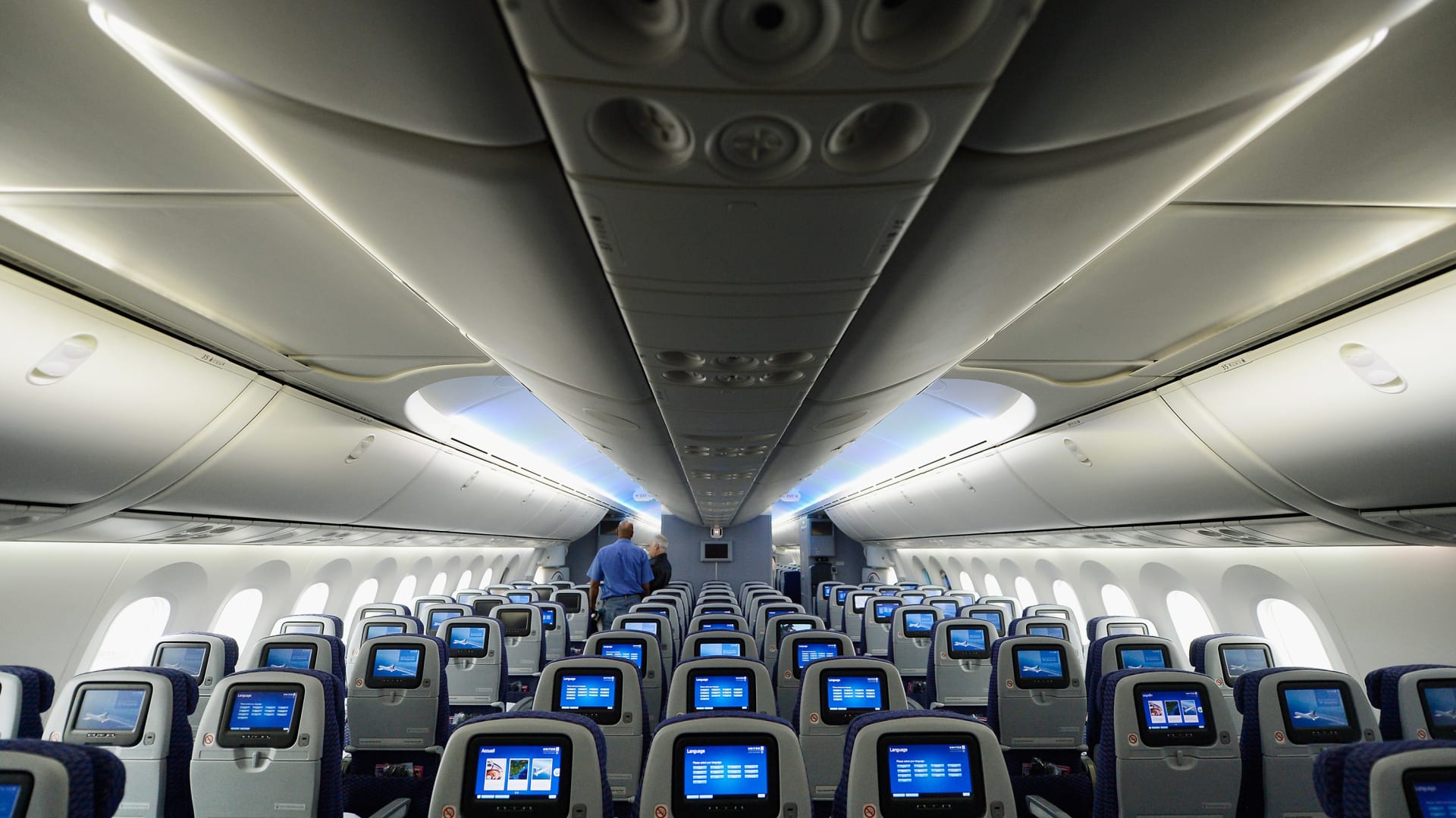 هل أدركت شركات الطيران أخيراً سر راحة الركاب؟ 