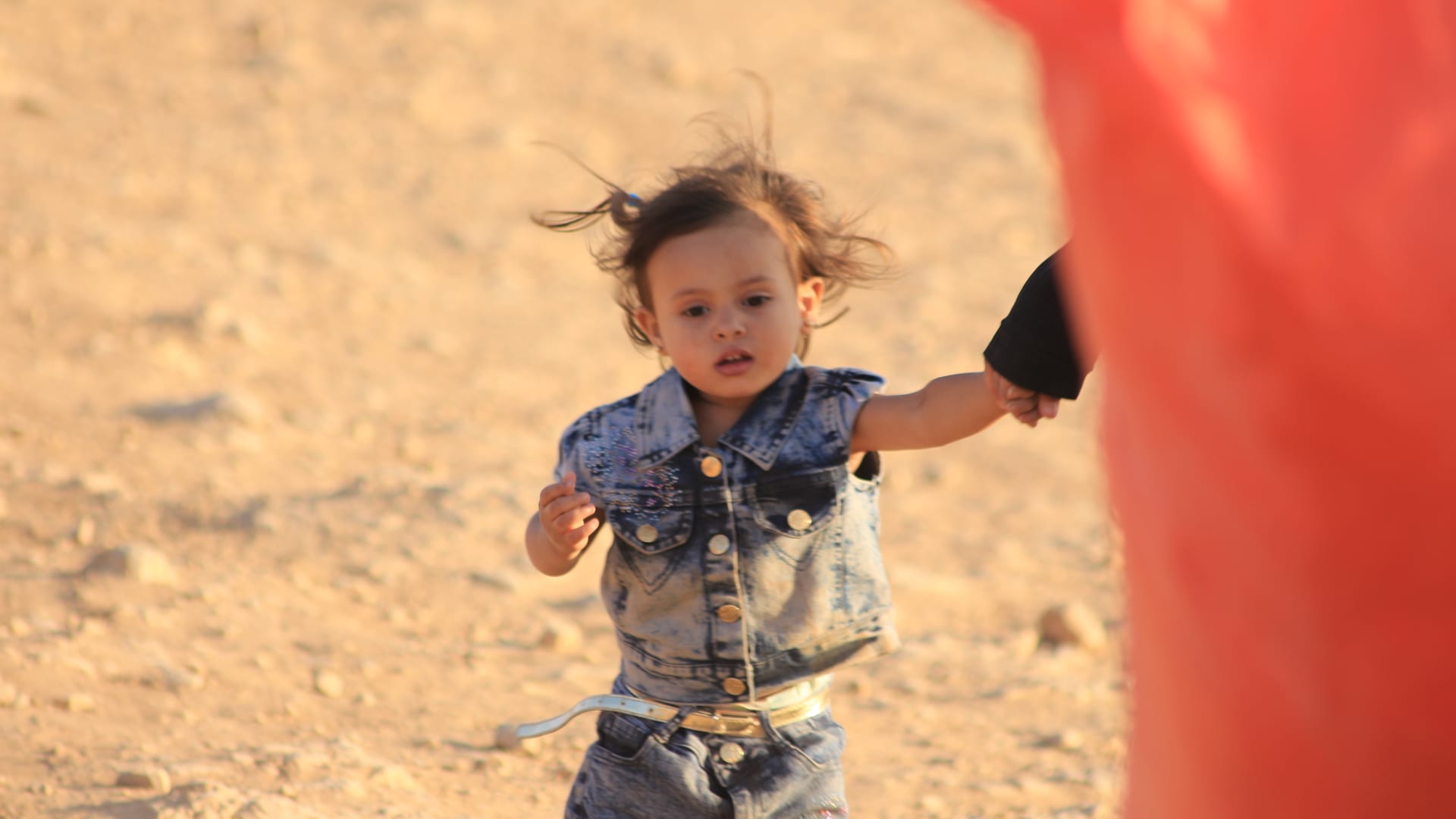 عائلات سورية تعود من الأردن إلى مناطق في جنوب البلاد بعد اتفاق خفض التصعيد