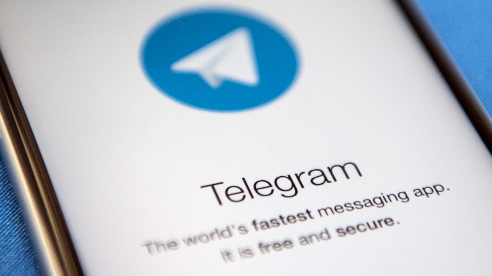إيران تستبدل "تلغرام" بتطبيق محلي الصنع خلال أسابيع