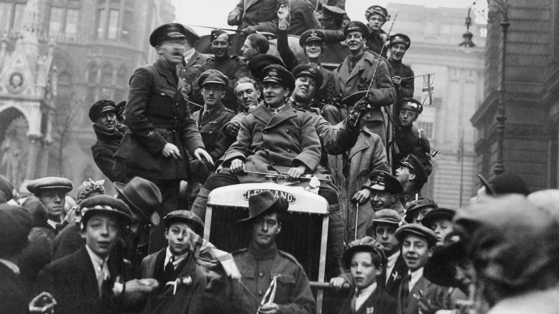 احتفالات الهدنة في برمنغهام في العام 1918.