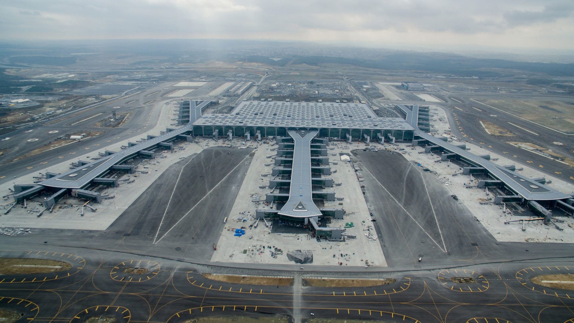 فاز تصميم مطار اسطنبول الجديد بالجائزة الأولى في فئة "مشاريع المستقبل - البنية التحتية"، في مهرجان العمارة العالمي.