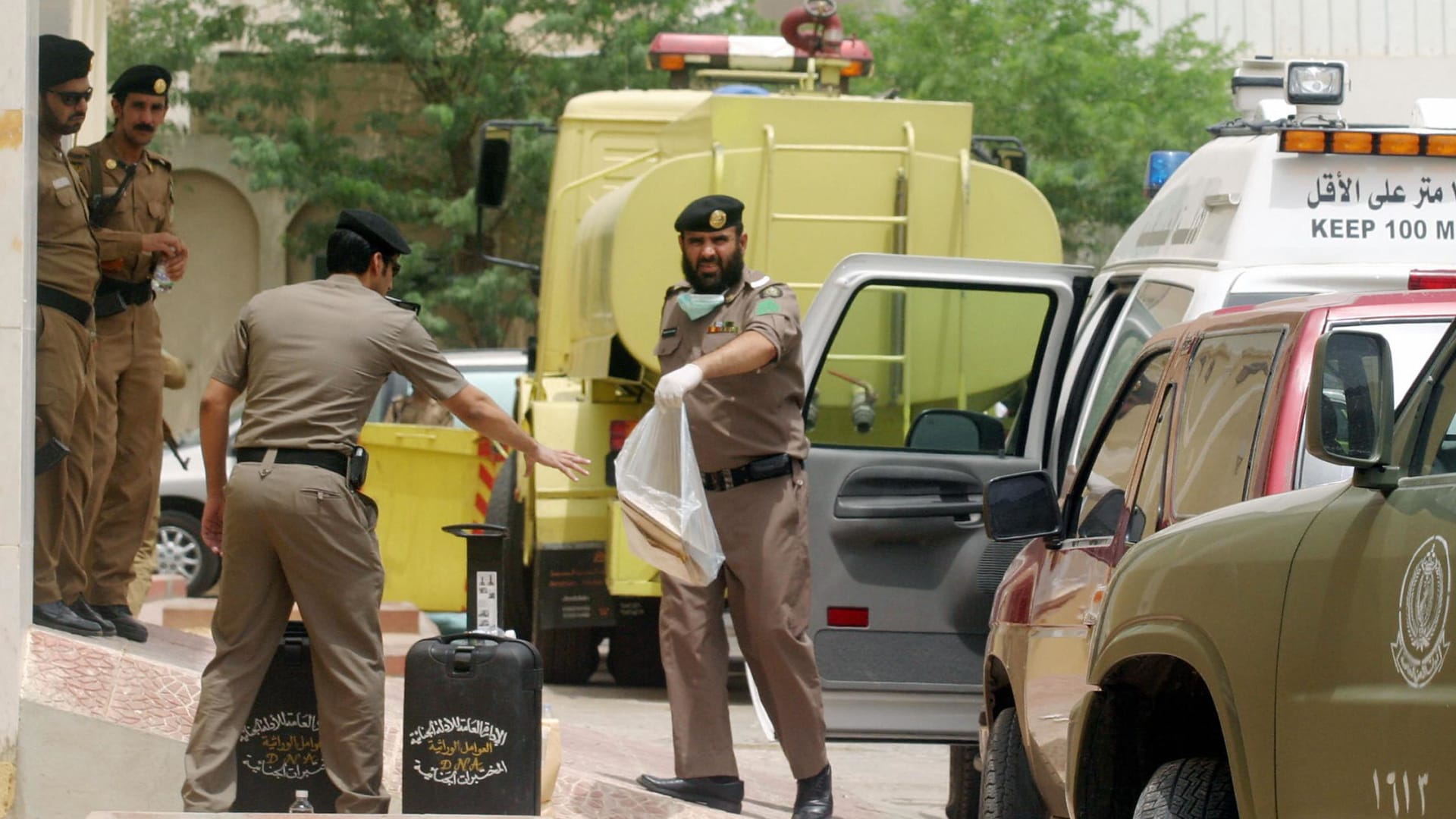 ما أهمية تنفيذ السعودية لحكم القتل على 37 متهما.. ولماذا برز اسم رجل الدين الشيعي نمر النمر مجددا؟