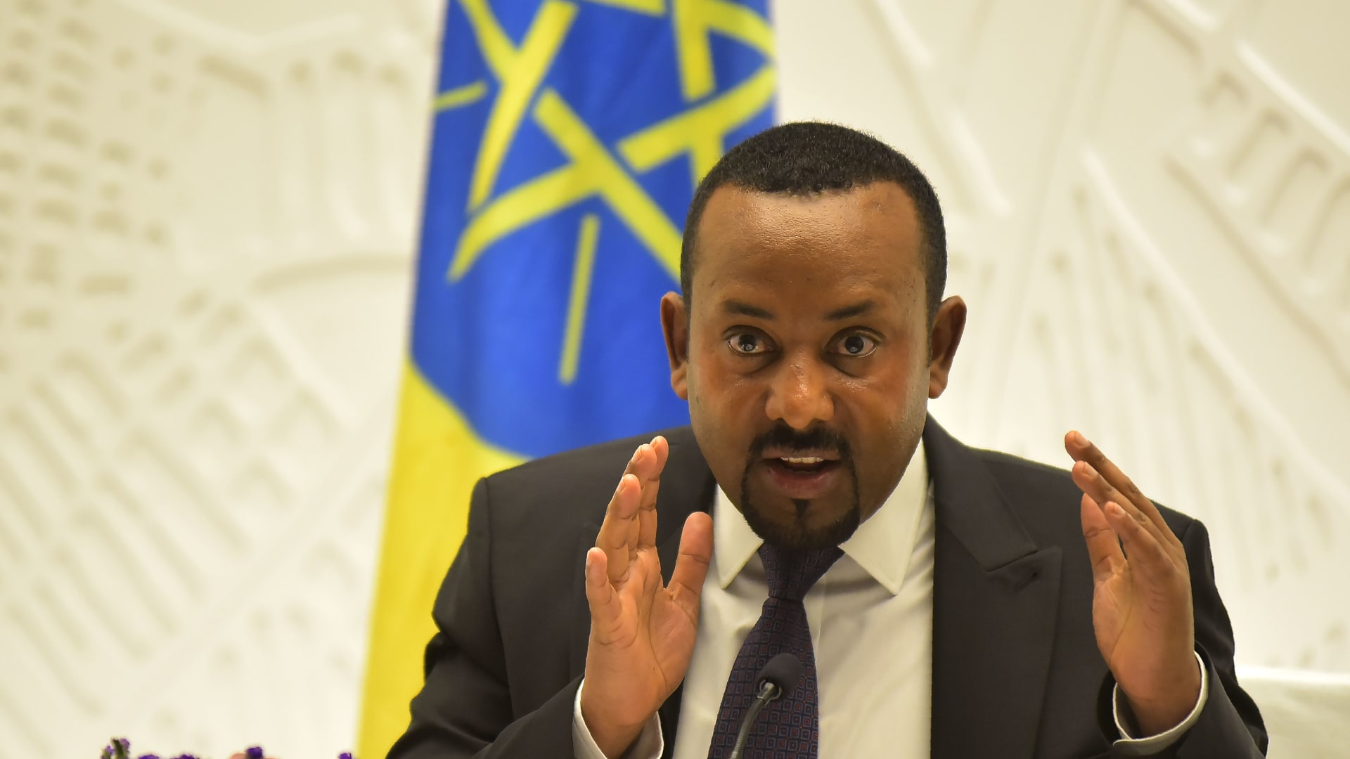 رئيس وزراء إثيوبيا يحصل على جائزة نوبل للسلام: تصالح مع إريتريا ومنح الأمل لمواطني بلاده