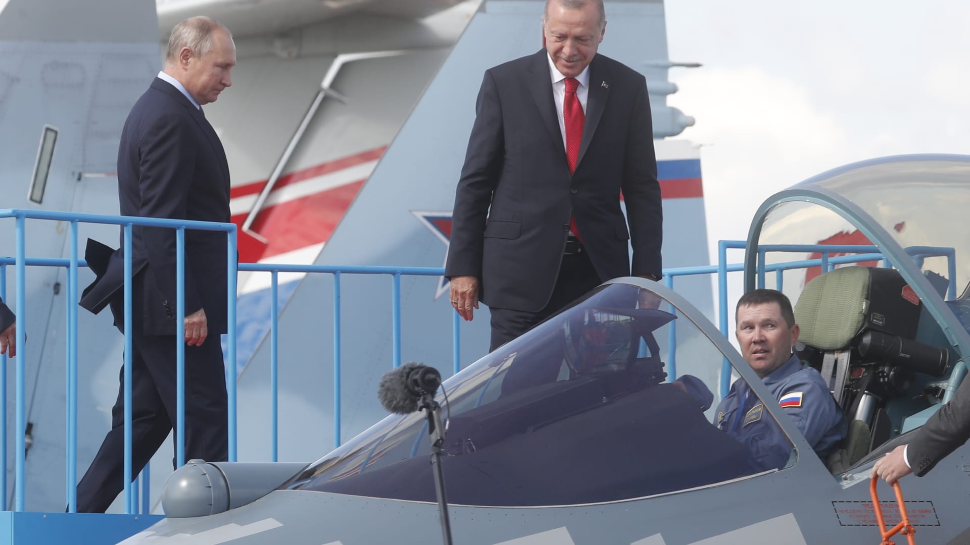 بوتين: لست متأكدًا من قدرة تركيا على السيطرة على مقاتلي داعش بشمال سوريا