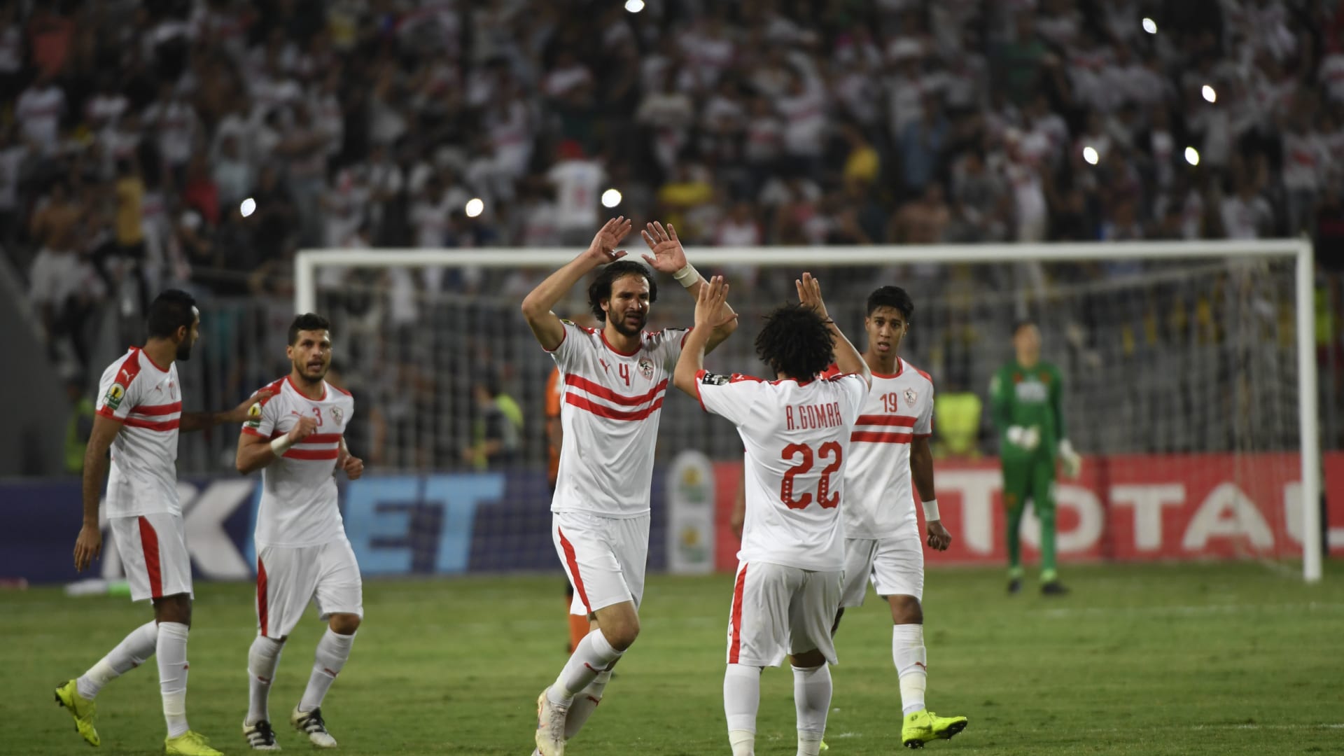 نجل رئيس الزمالك ينتقد إقامة السوبر الأفريقي في قطر.. ويوجه طلبا لـ"الكاف"
