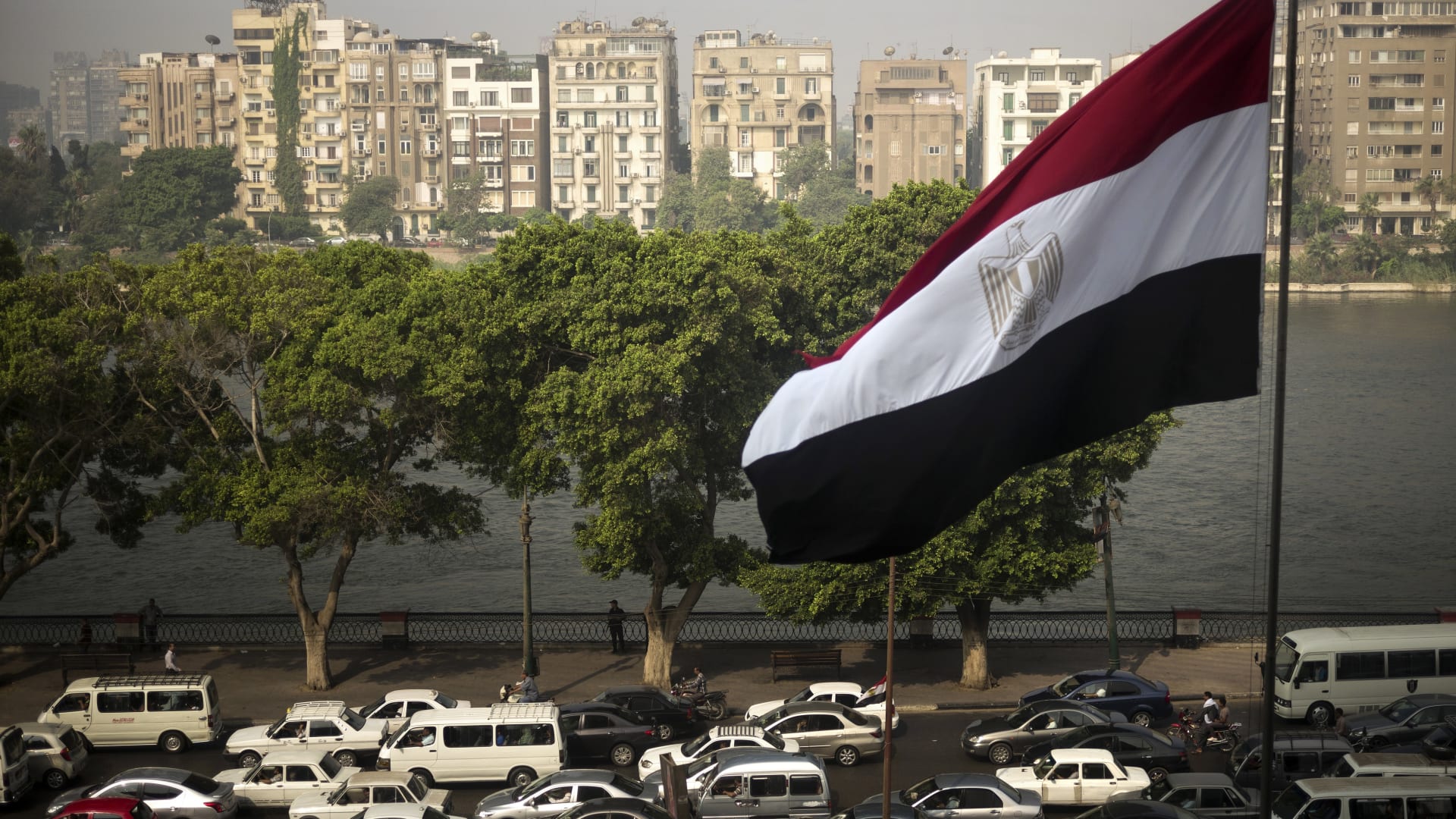 على ضفاف النيل في مصر