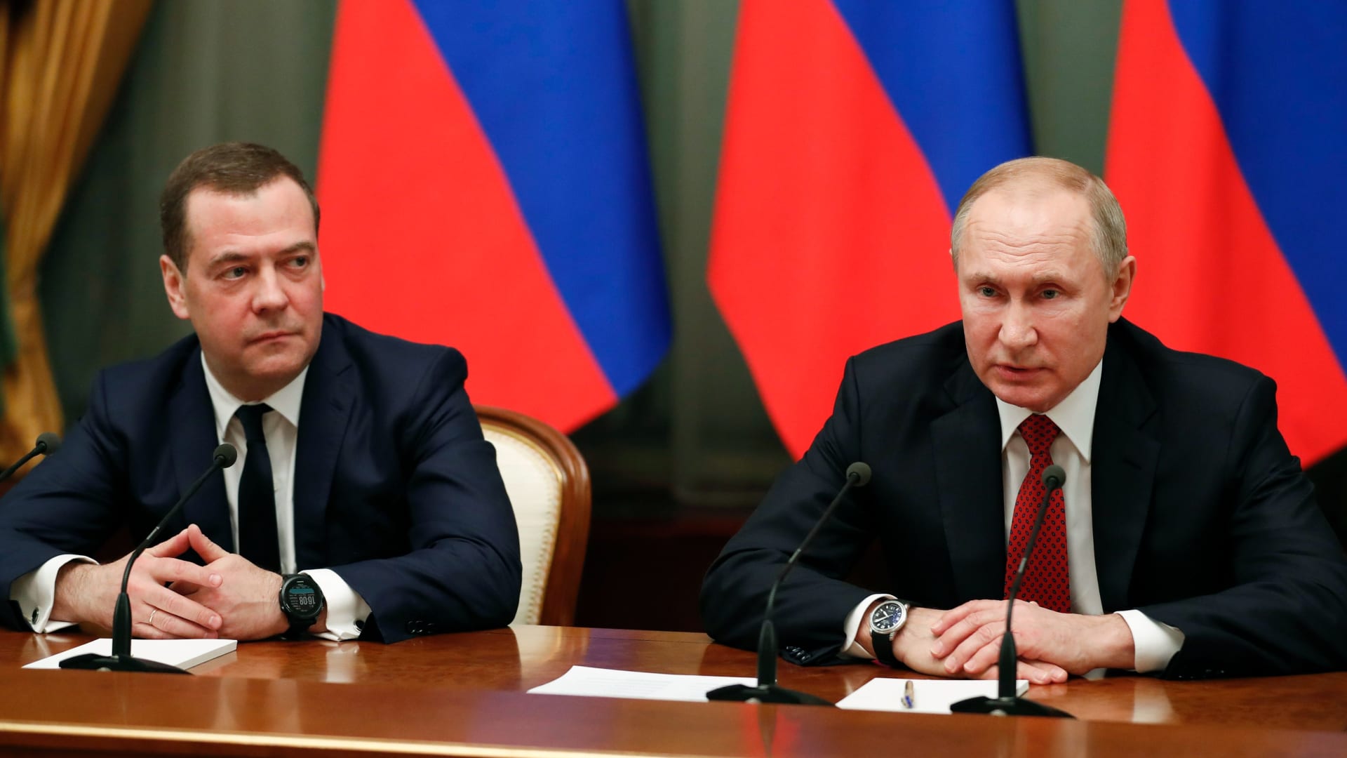 الحكومة الروسية تستقيل.. وبوتين يطرح تعديلات دستورية تتضمن نقل صلاحيات للبرلمان