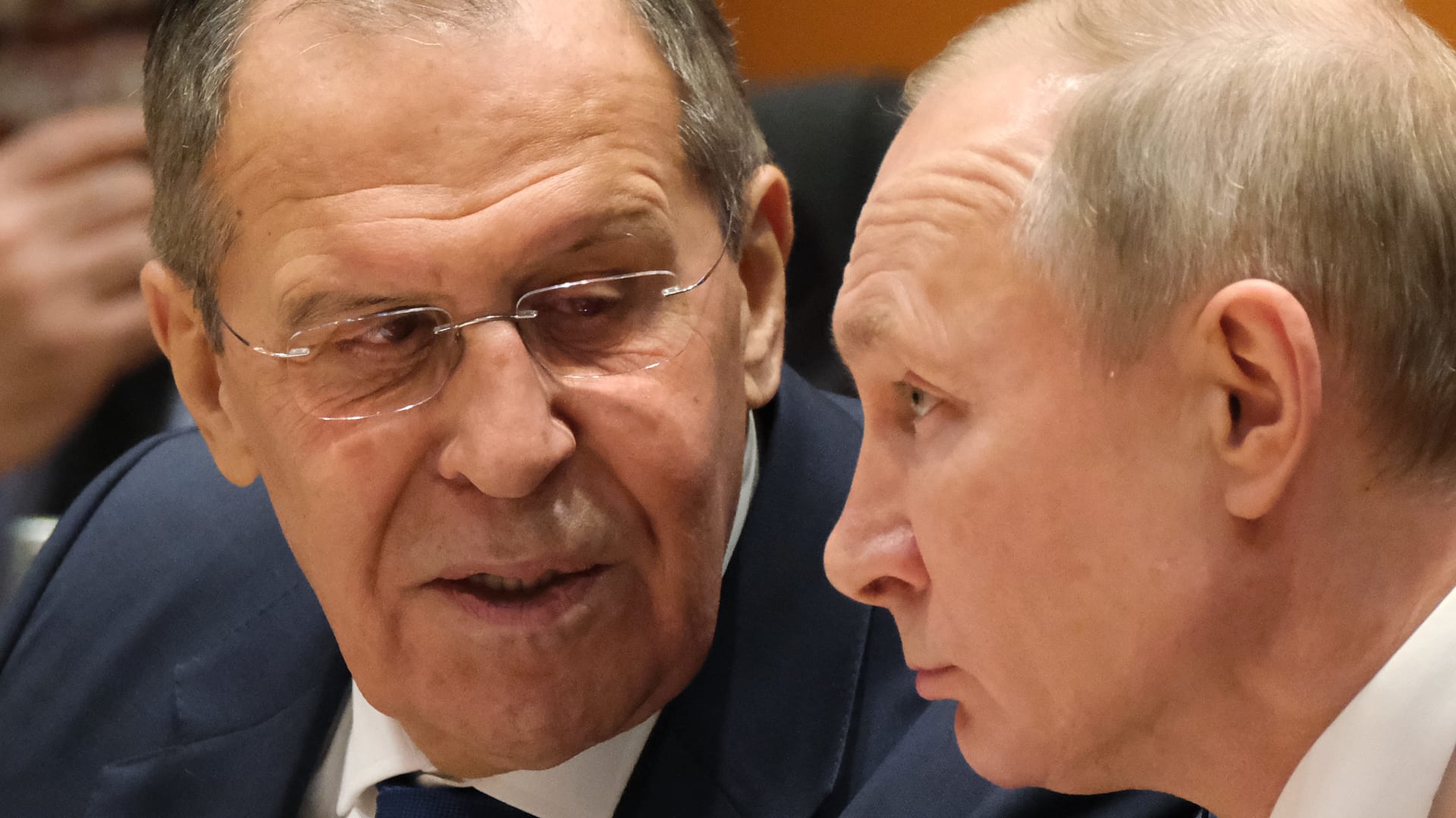 لافروف وشويغو يحافظان على حقيبتيهما.. روسيا تعلن تشكيل حكومة جديدة