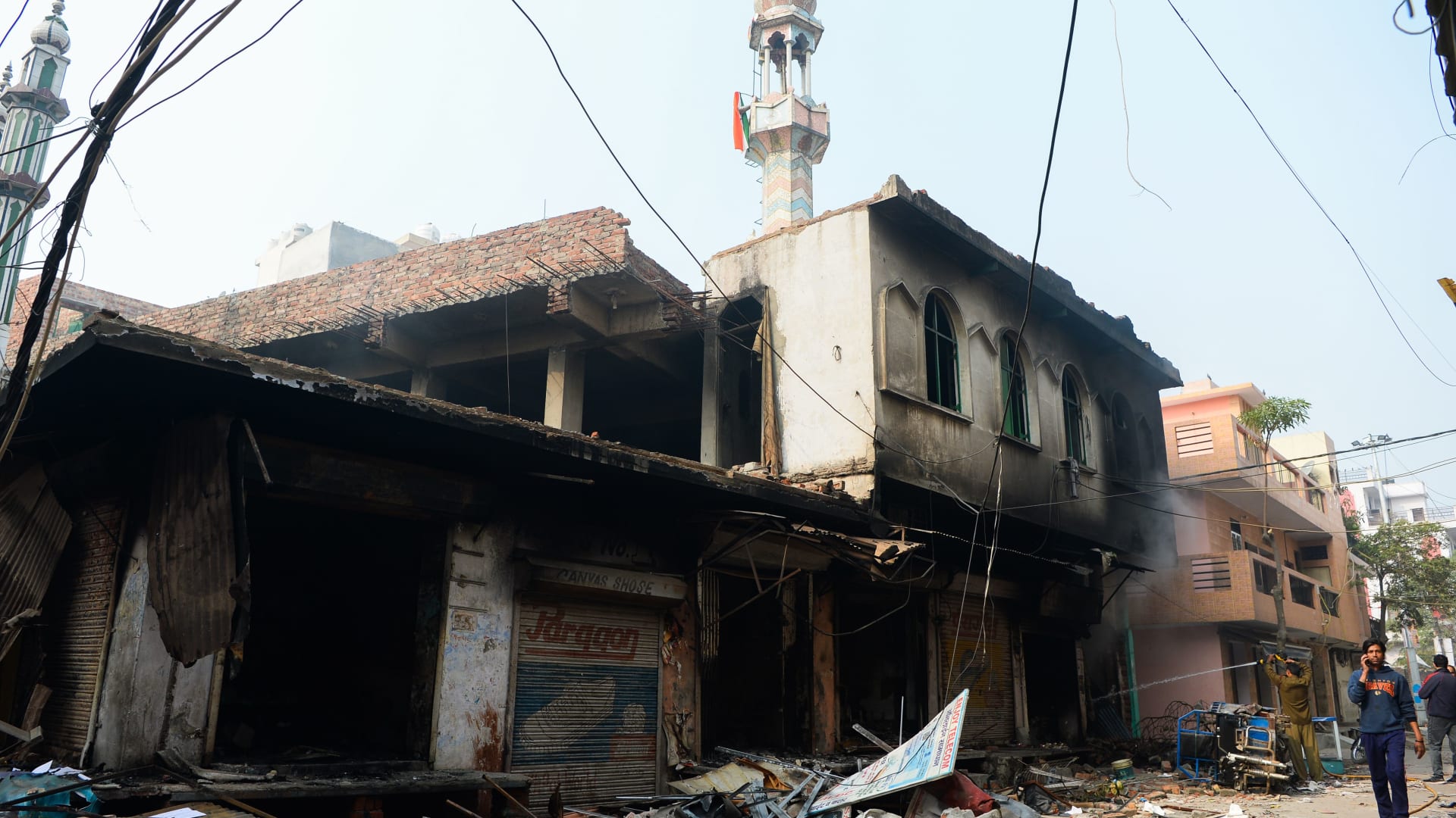 حرق المساجد وتخريب.. هكذا اندلعت الاشتباكات الطائفية في الهند بين الإسلام والهندوس