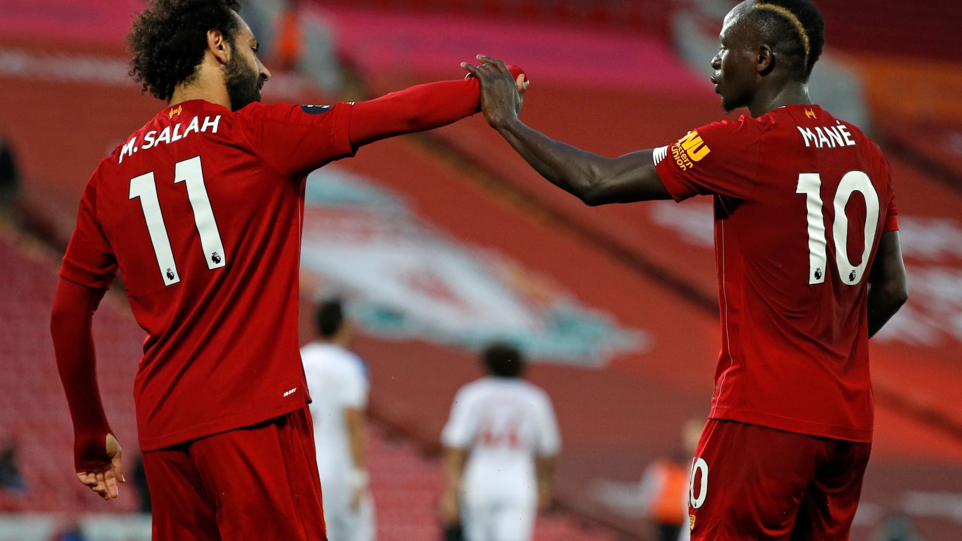 ليفربول يتوج بالدوري الإنجليزي الممتاز لأول مرة منذ 30 عام ا Cnn Arabic