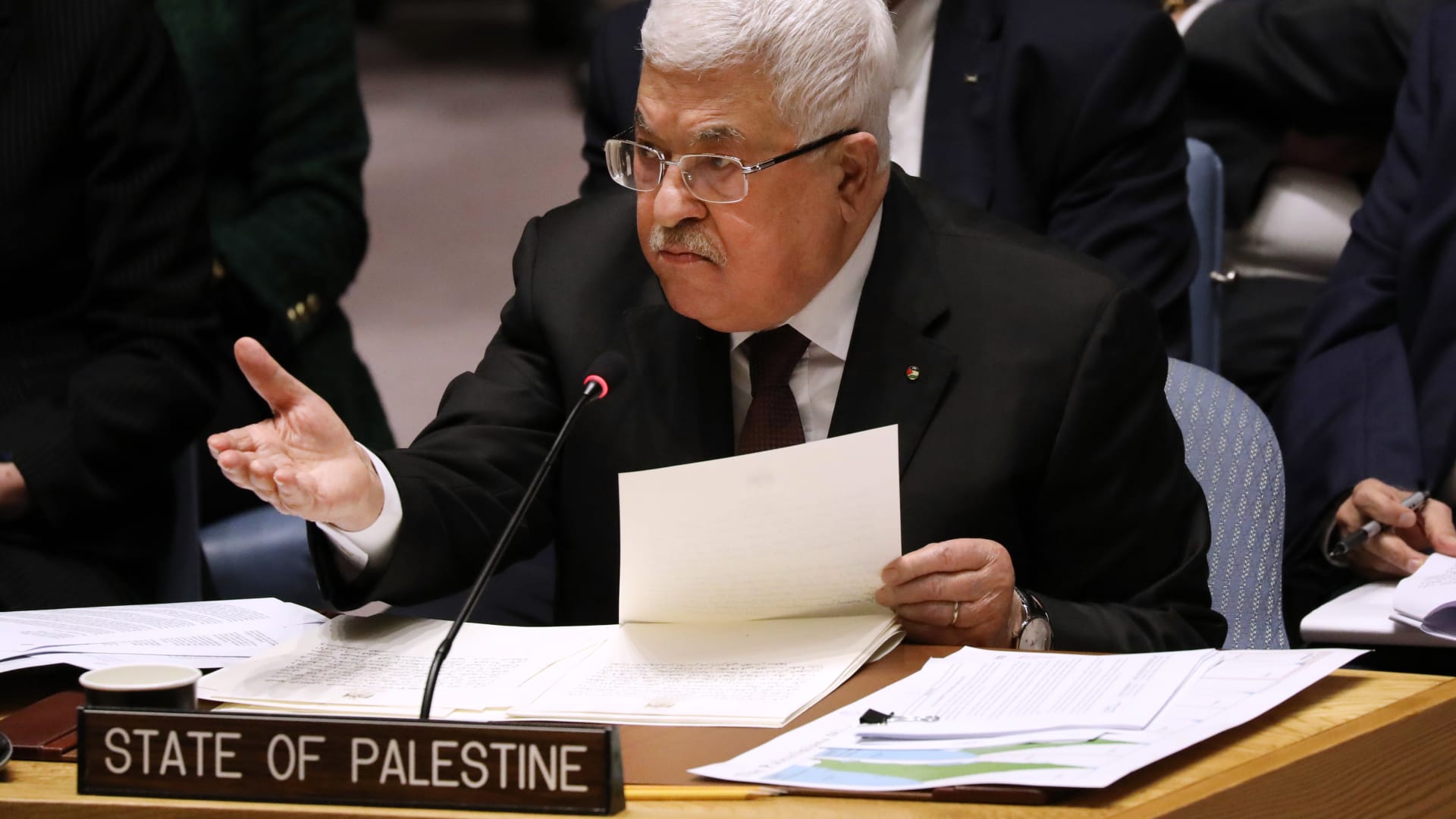 السلطة الفلسطينية تستدعي سفيرها بالبحرين بعد اتفاق السلام بين المملكة وإسرائيل