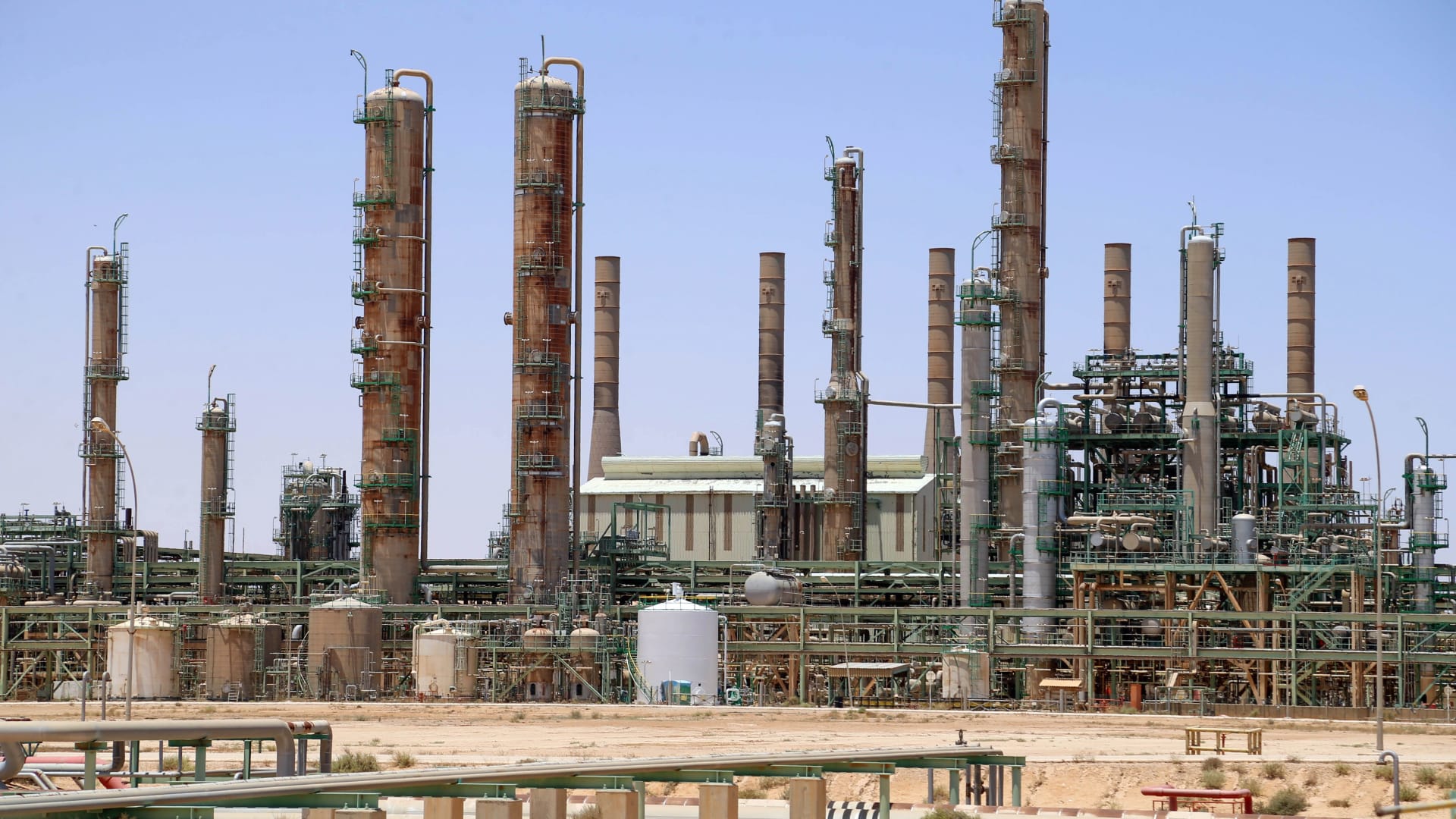 ليبيا.. إعادة تشغيل حقل الشرارة أكبر حقول النفط في البلاد